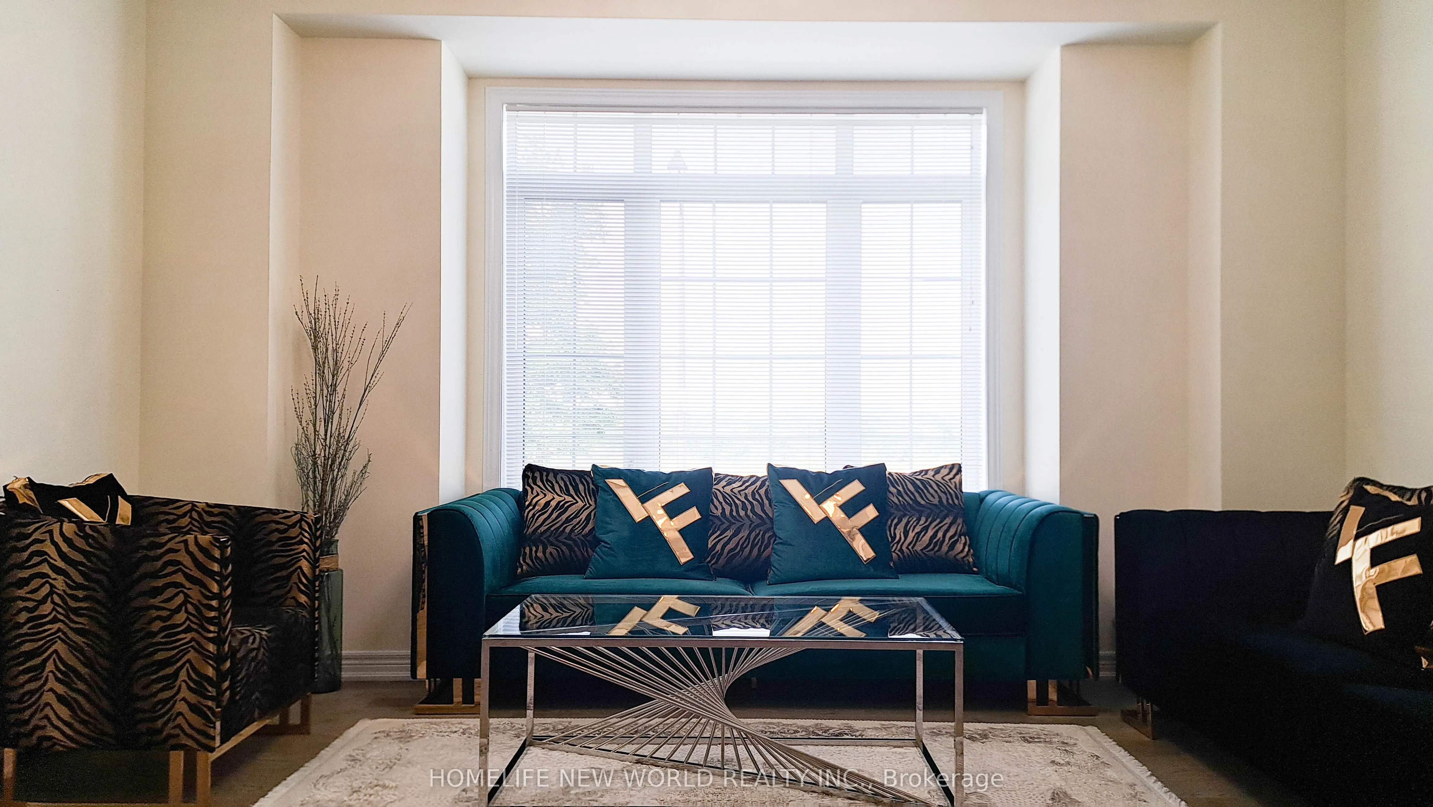 2 Falconridge Terrace