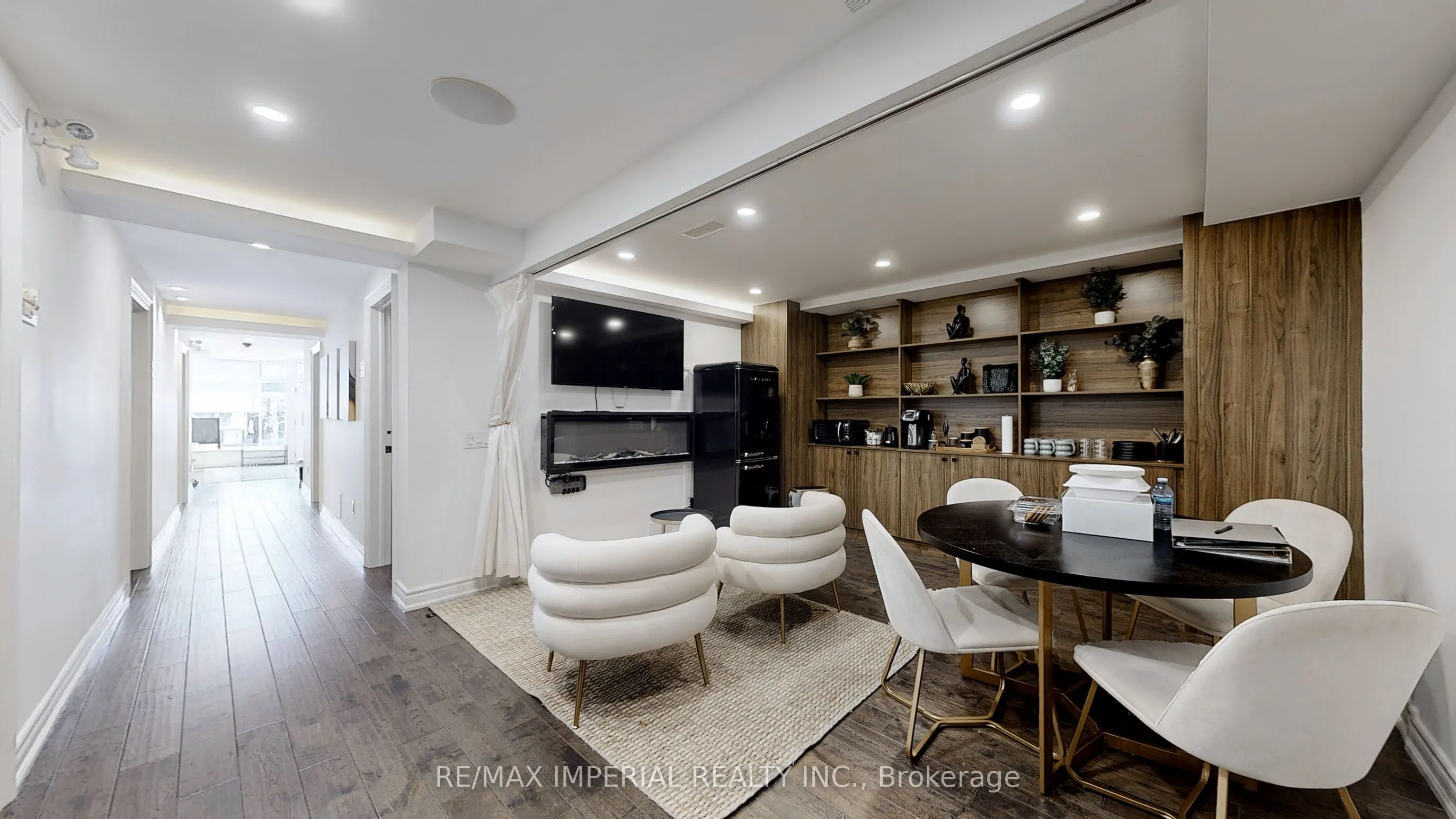 156 Main St Unionville