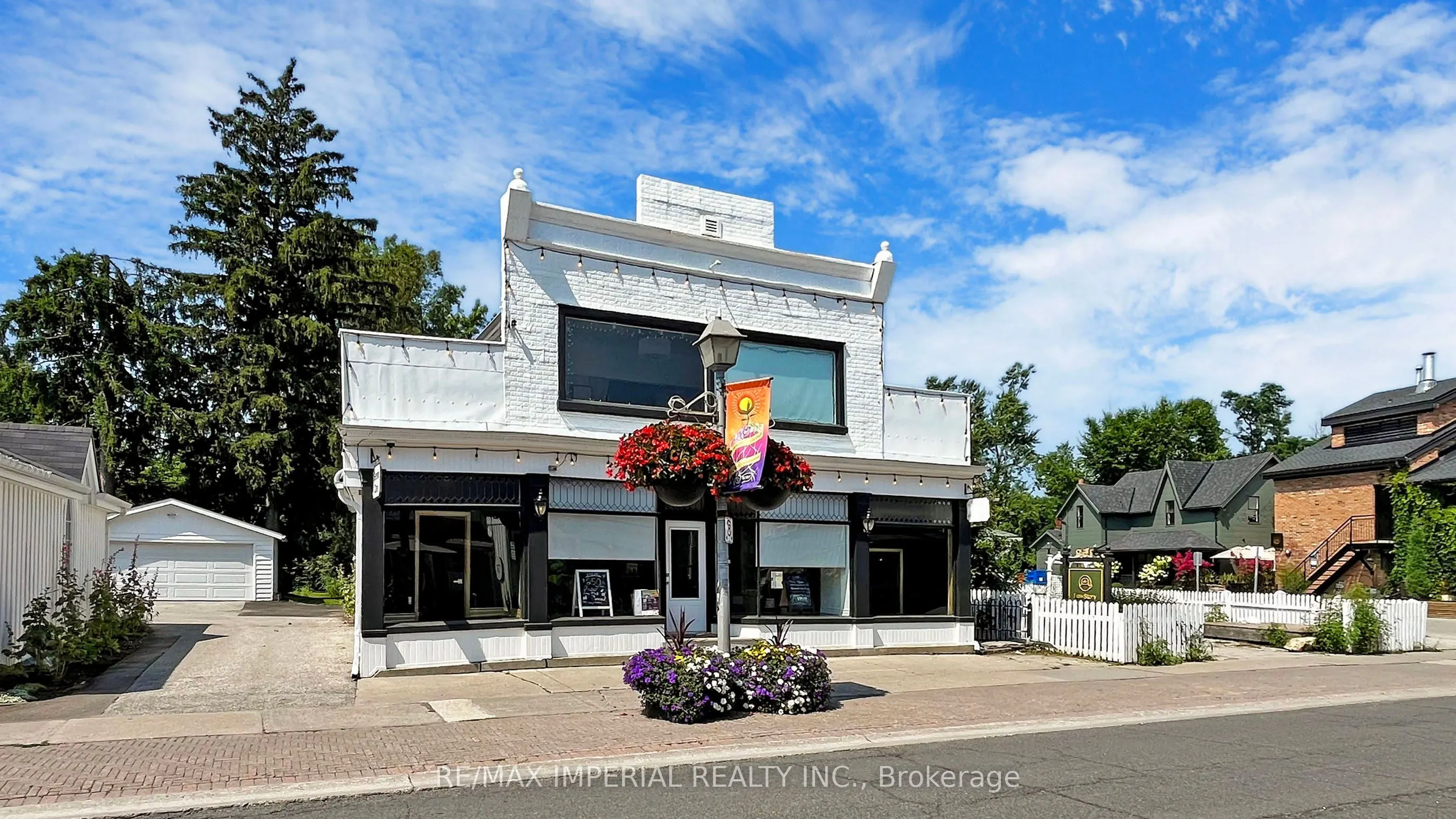 156 Main St Unionville