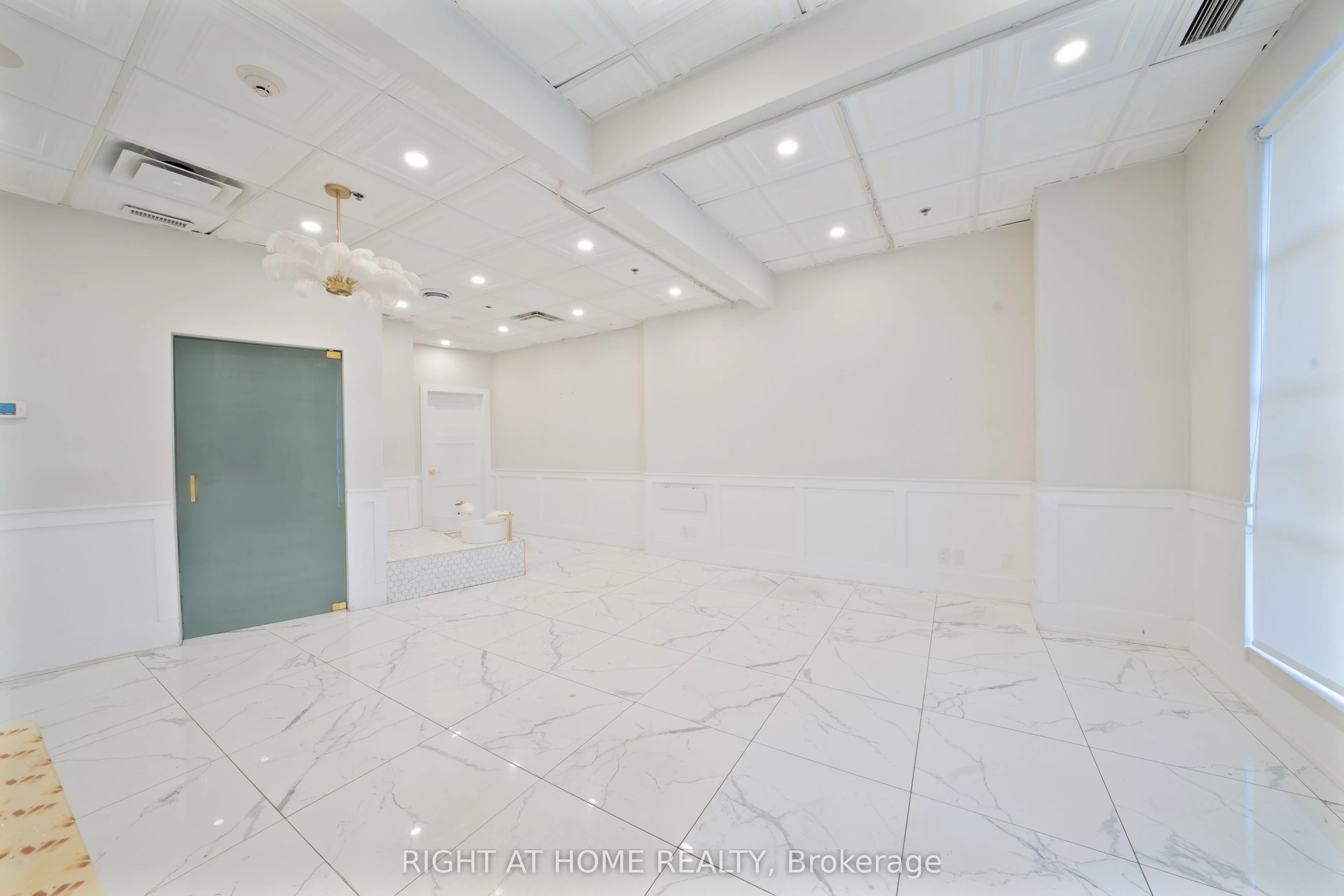 7730 Kipling Avenue, #3