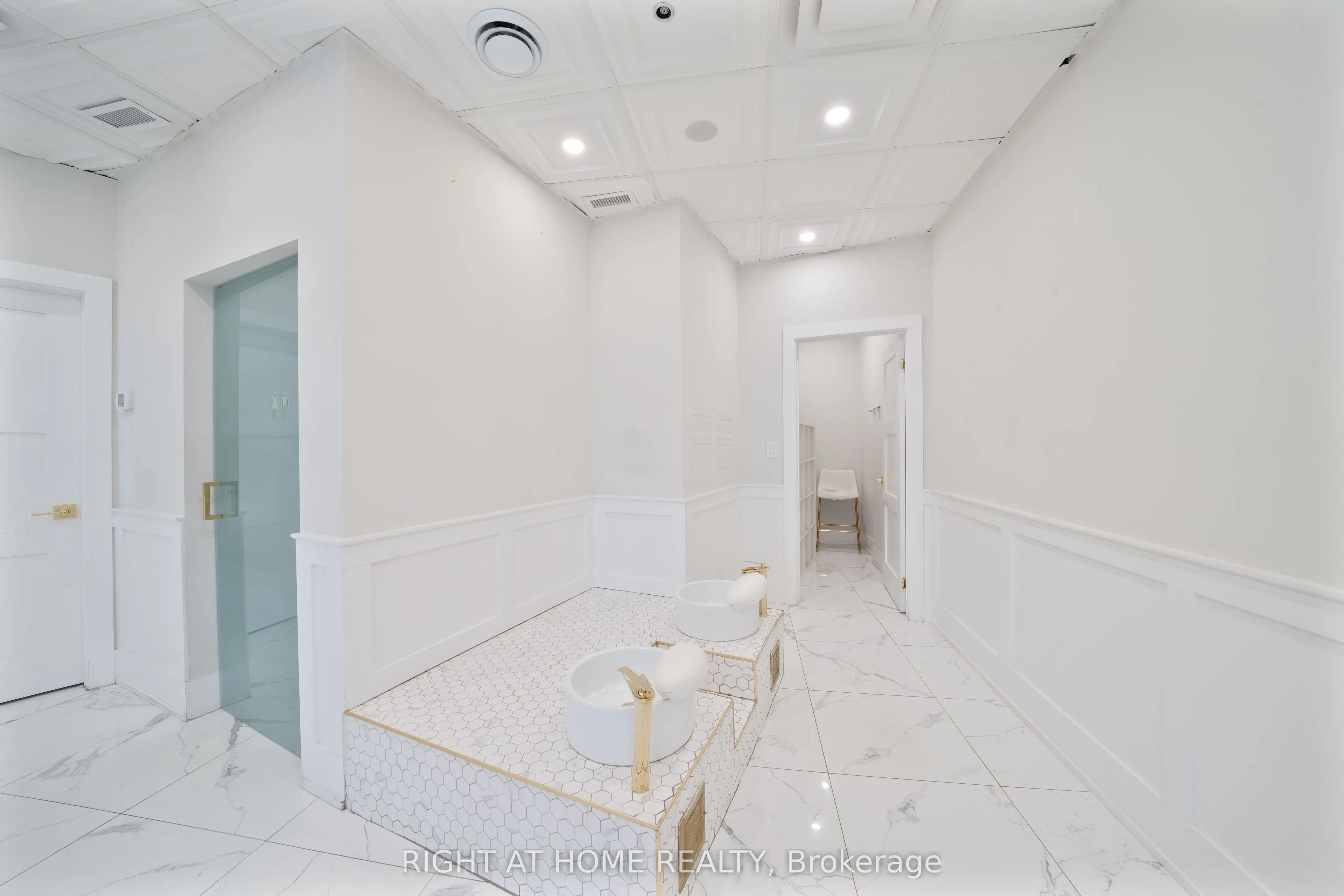 7730 Kipling Avenue, #3