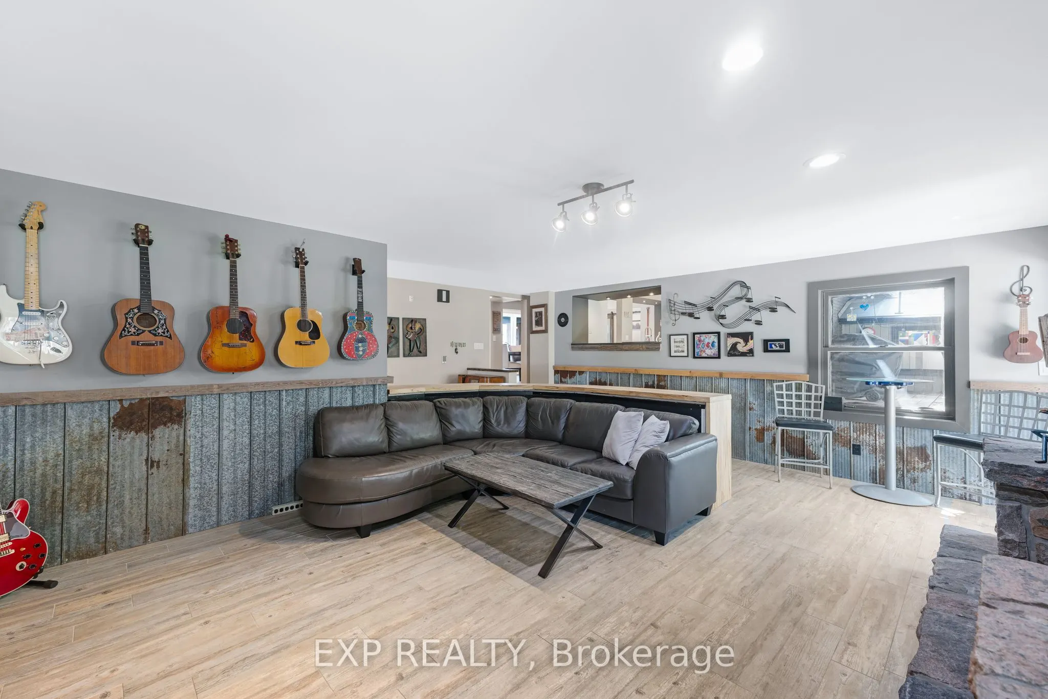 4580 Concession 6 Road