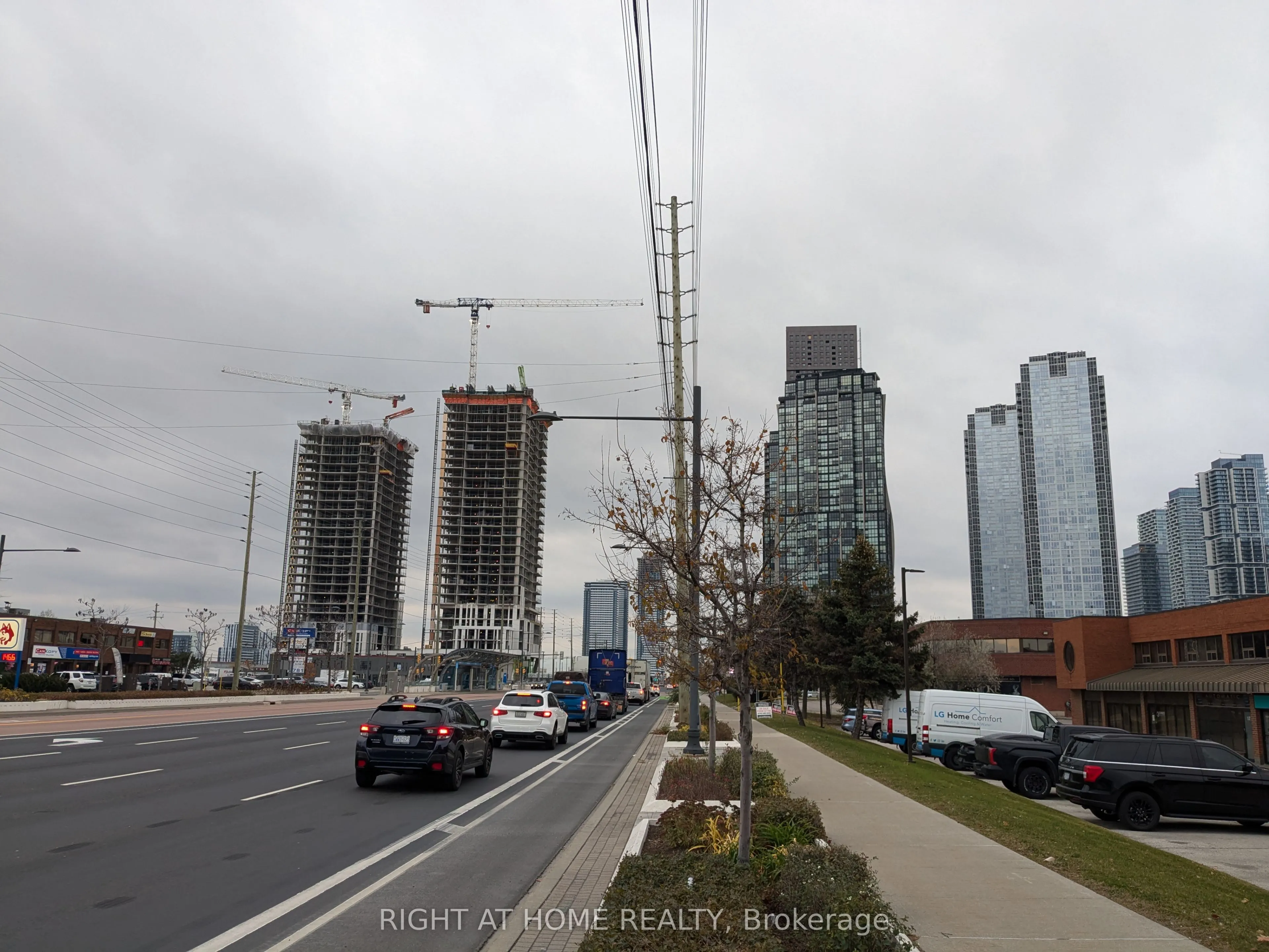 23 McCleary Court, #19/20