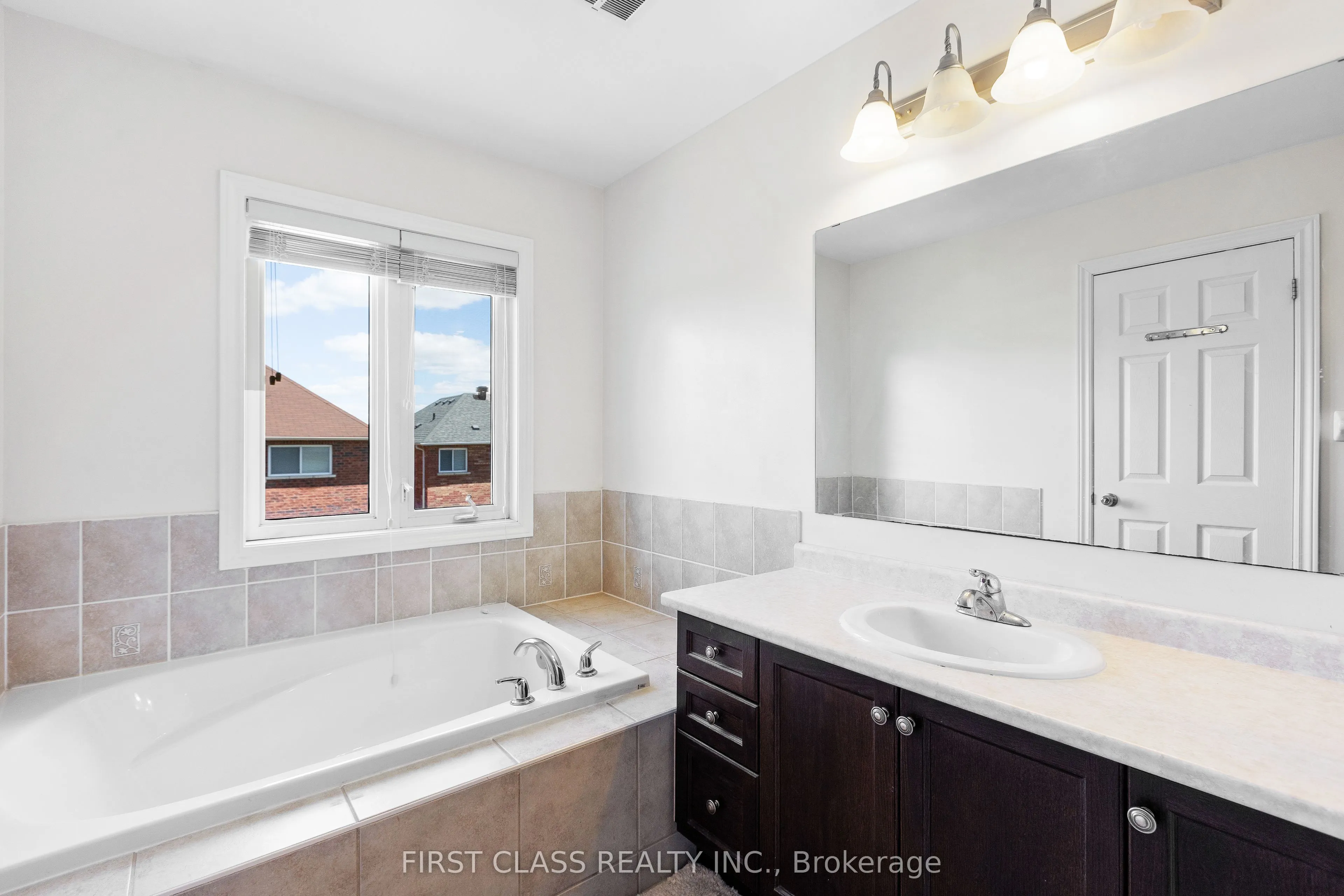 74 Evershot Crescent