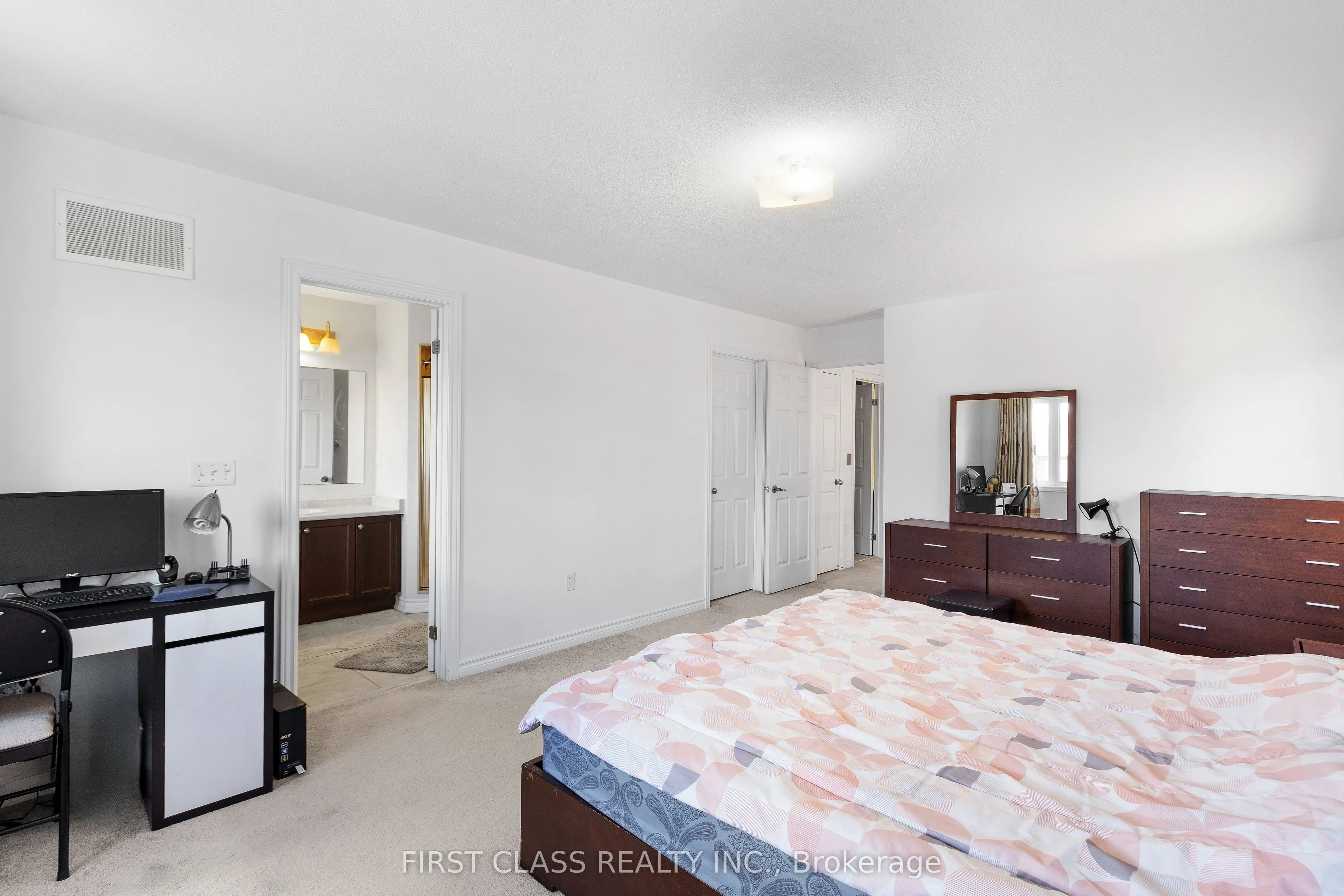 74 Evershot Crescent