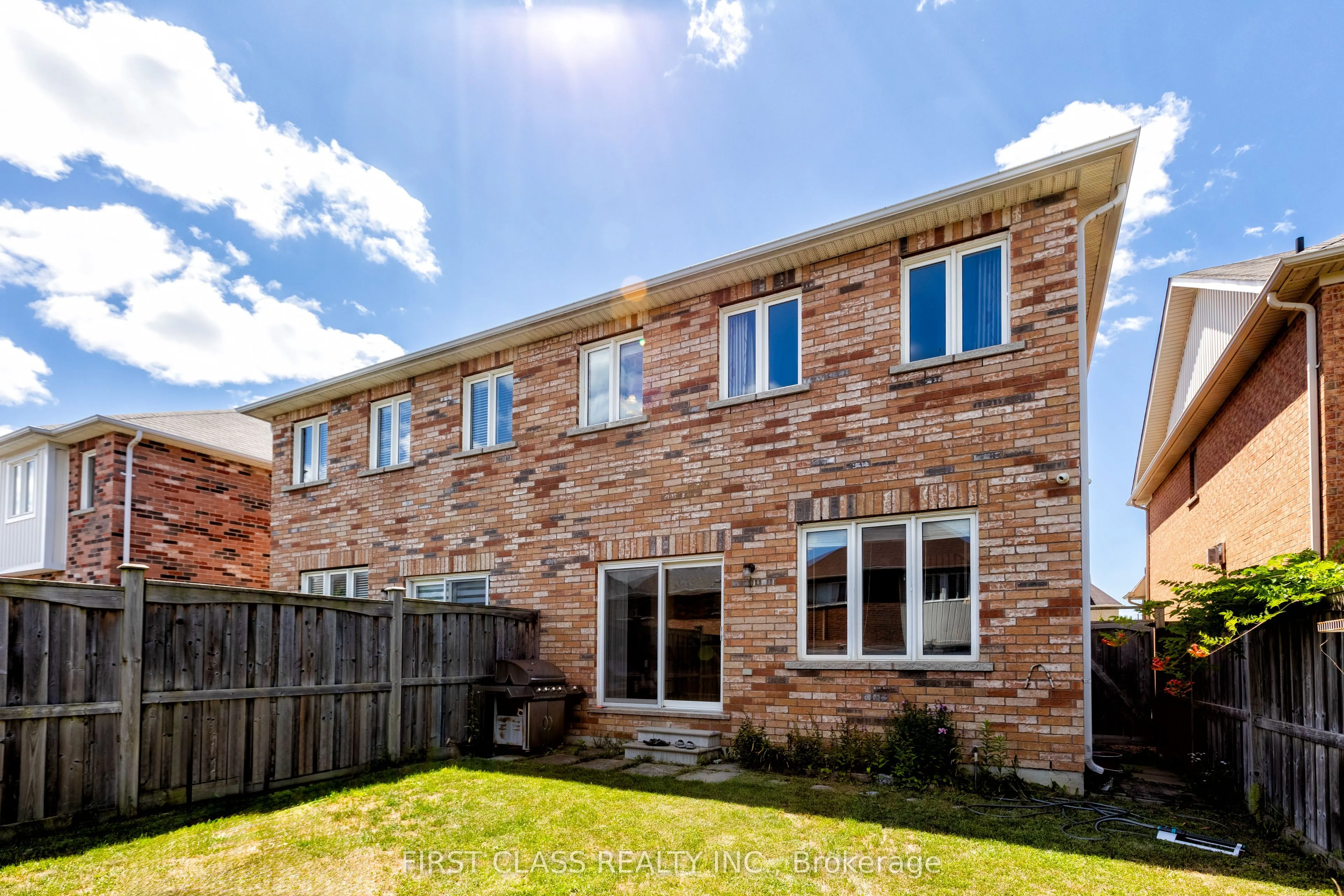 74 Evershot Crescent