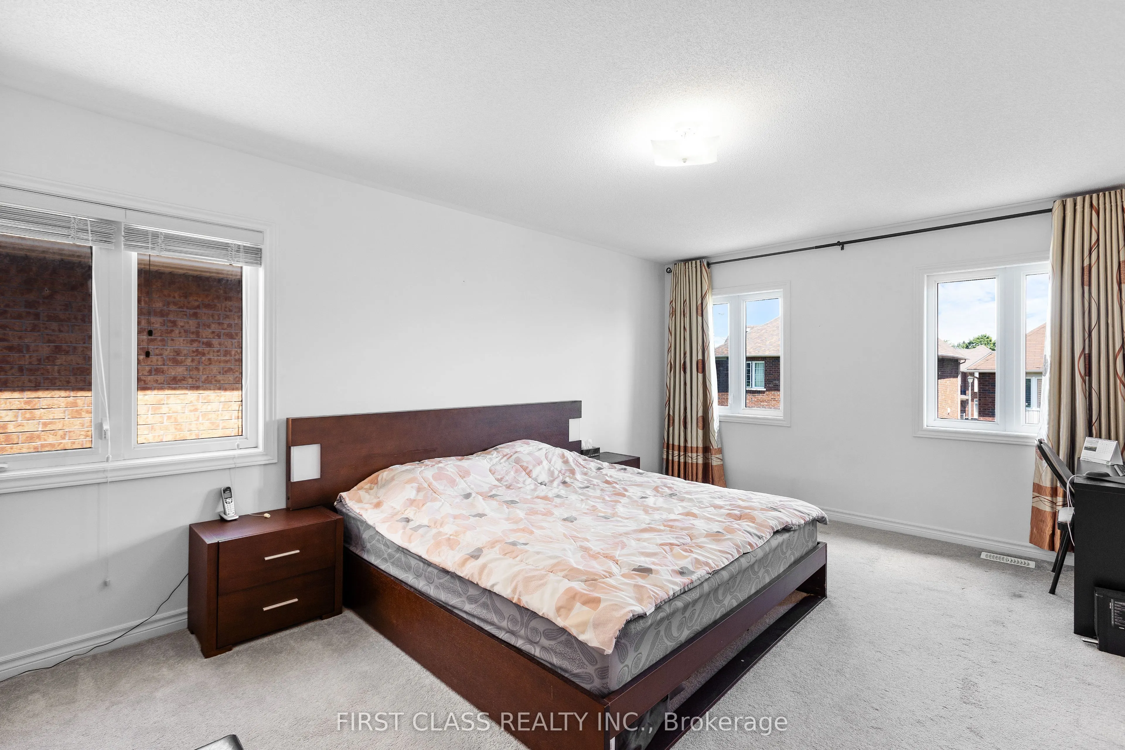 74 Evershot Crescent