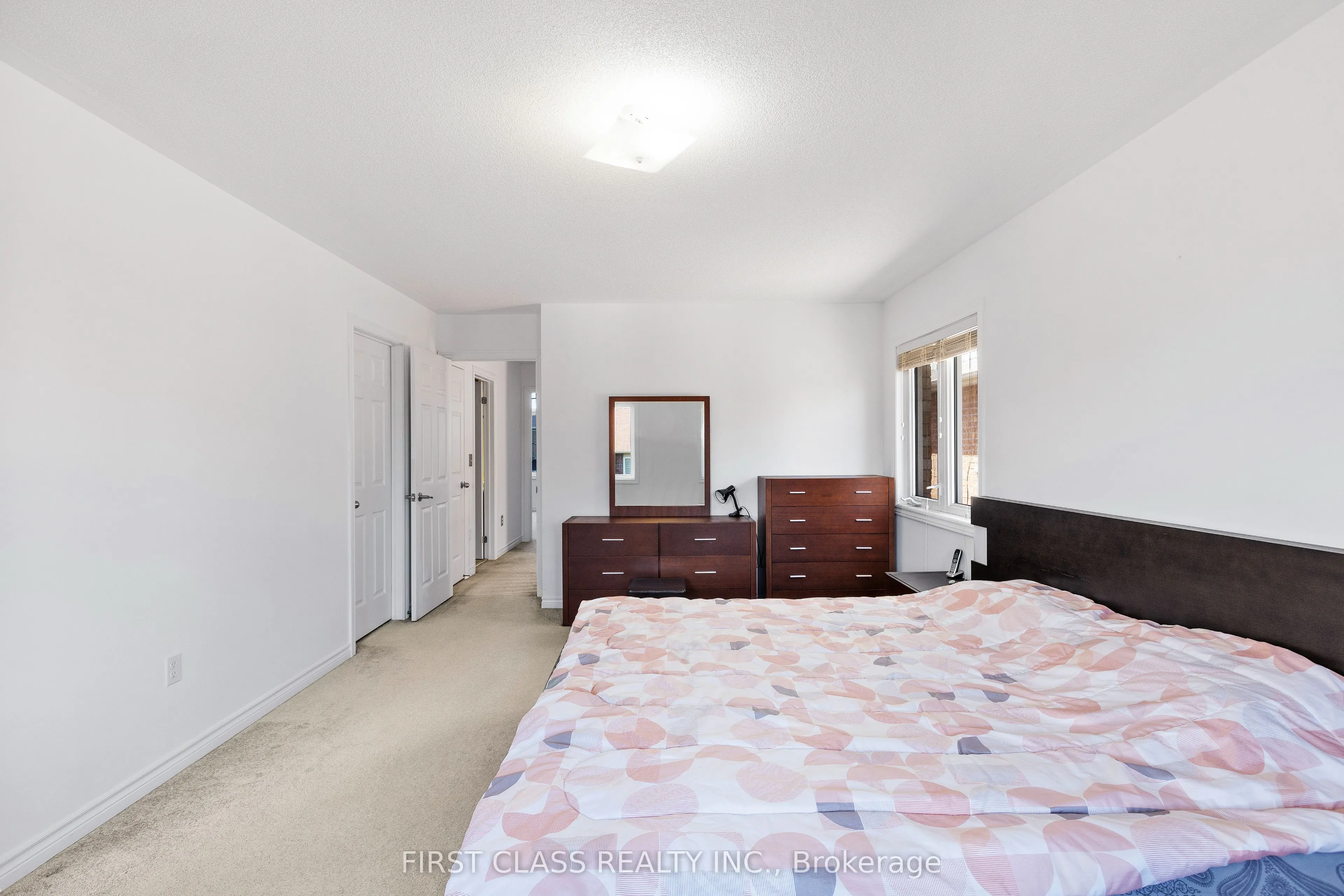 74 Evershot Crescent