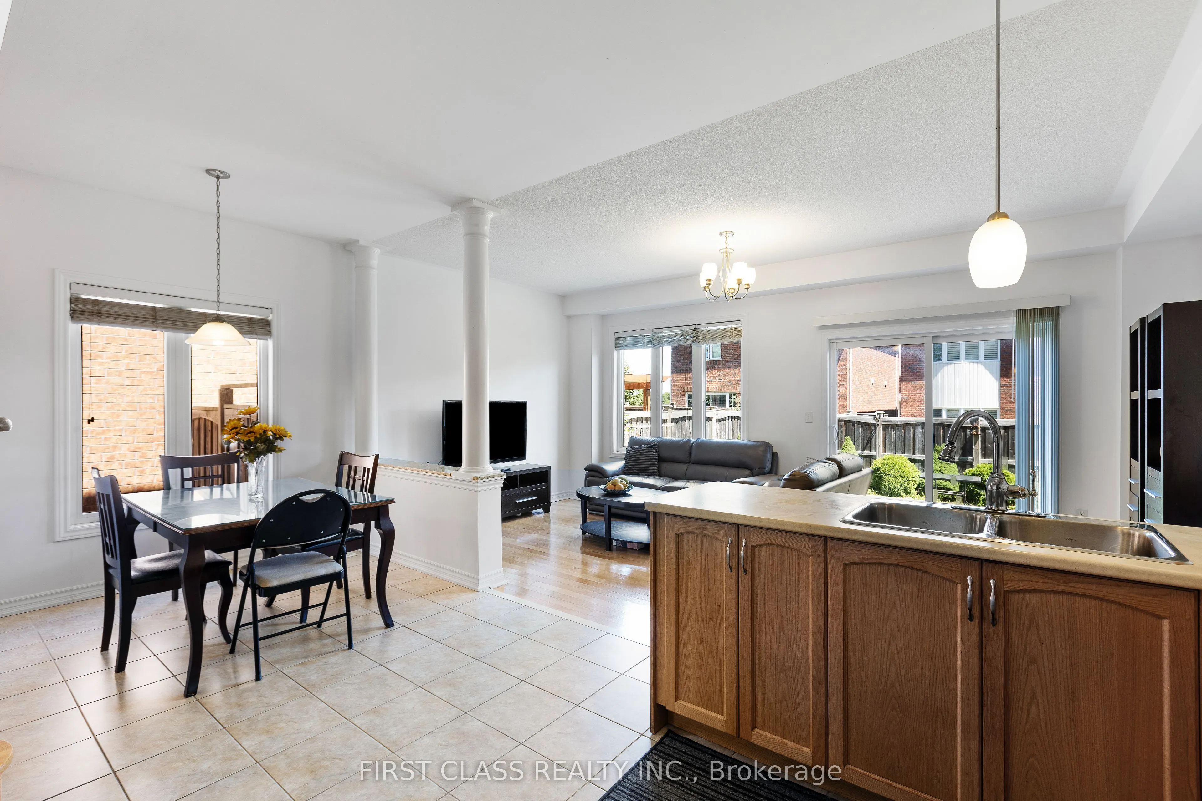 74 Evershot Crescent