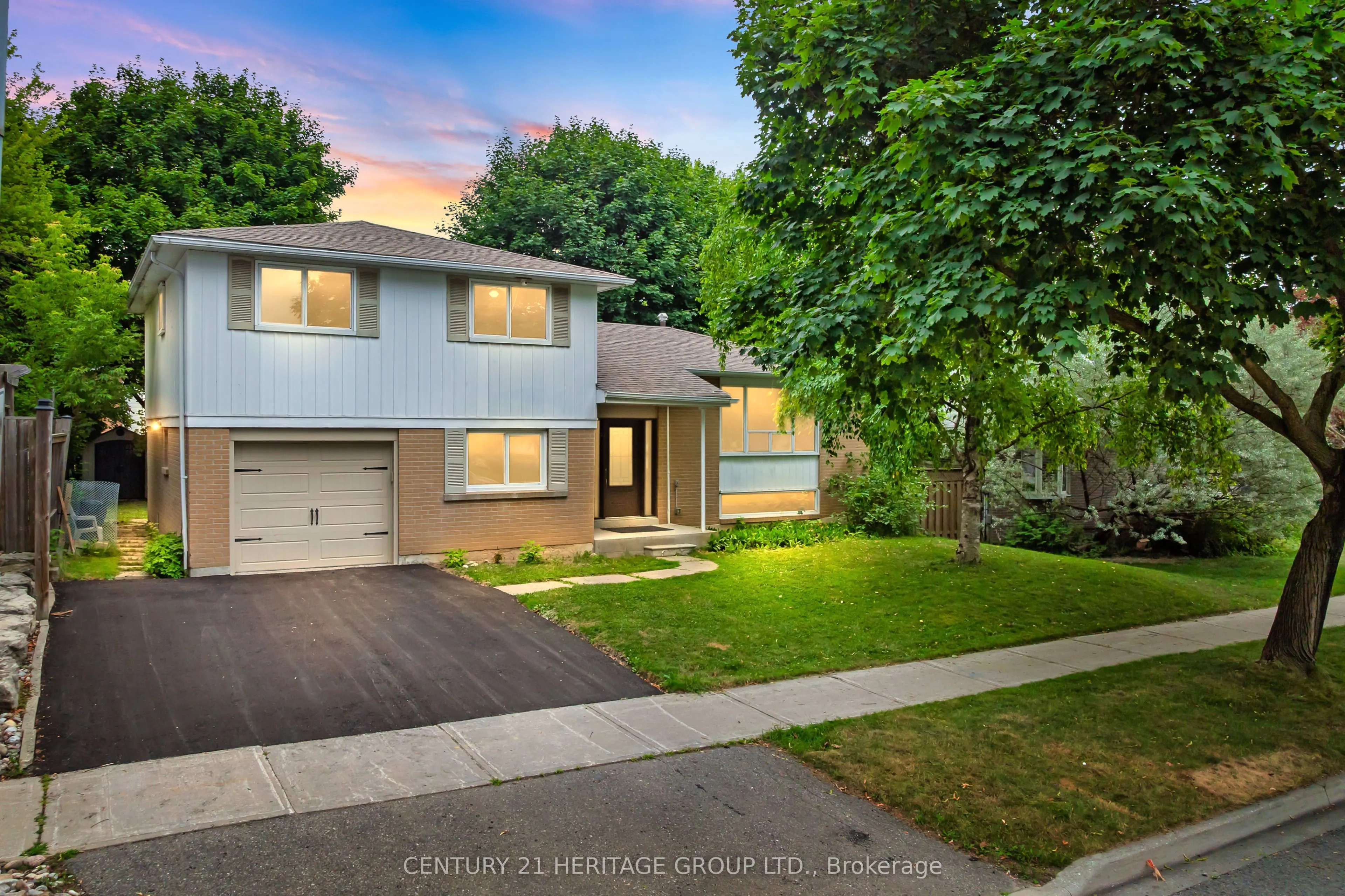 2 Hill Drive