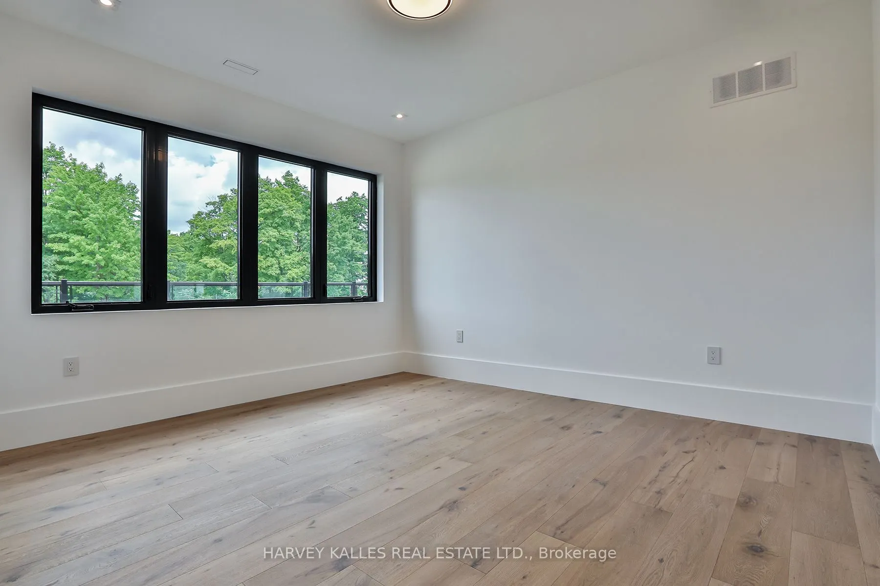 18 Lincolnville Lane