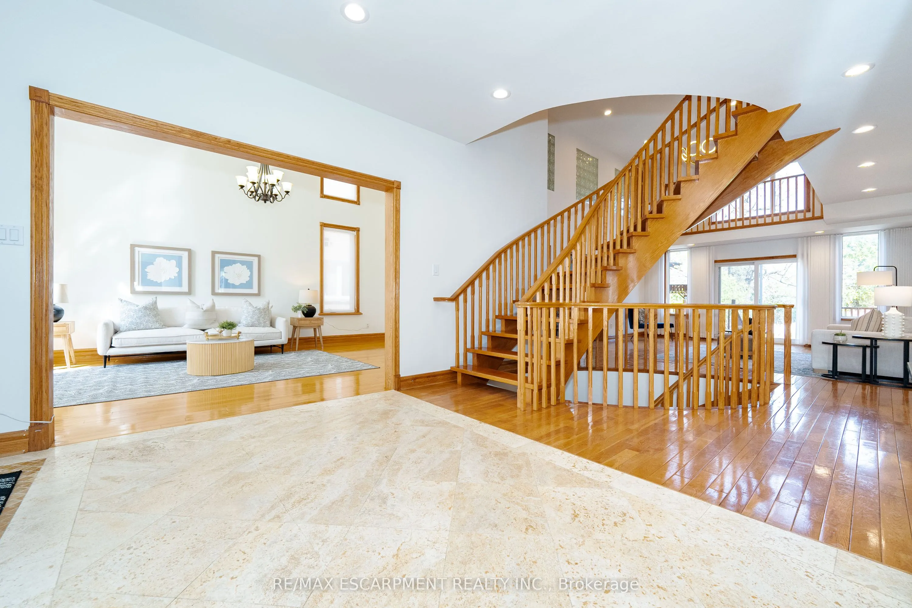 122 Arten Avenue