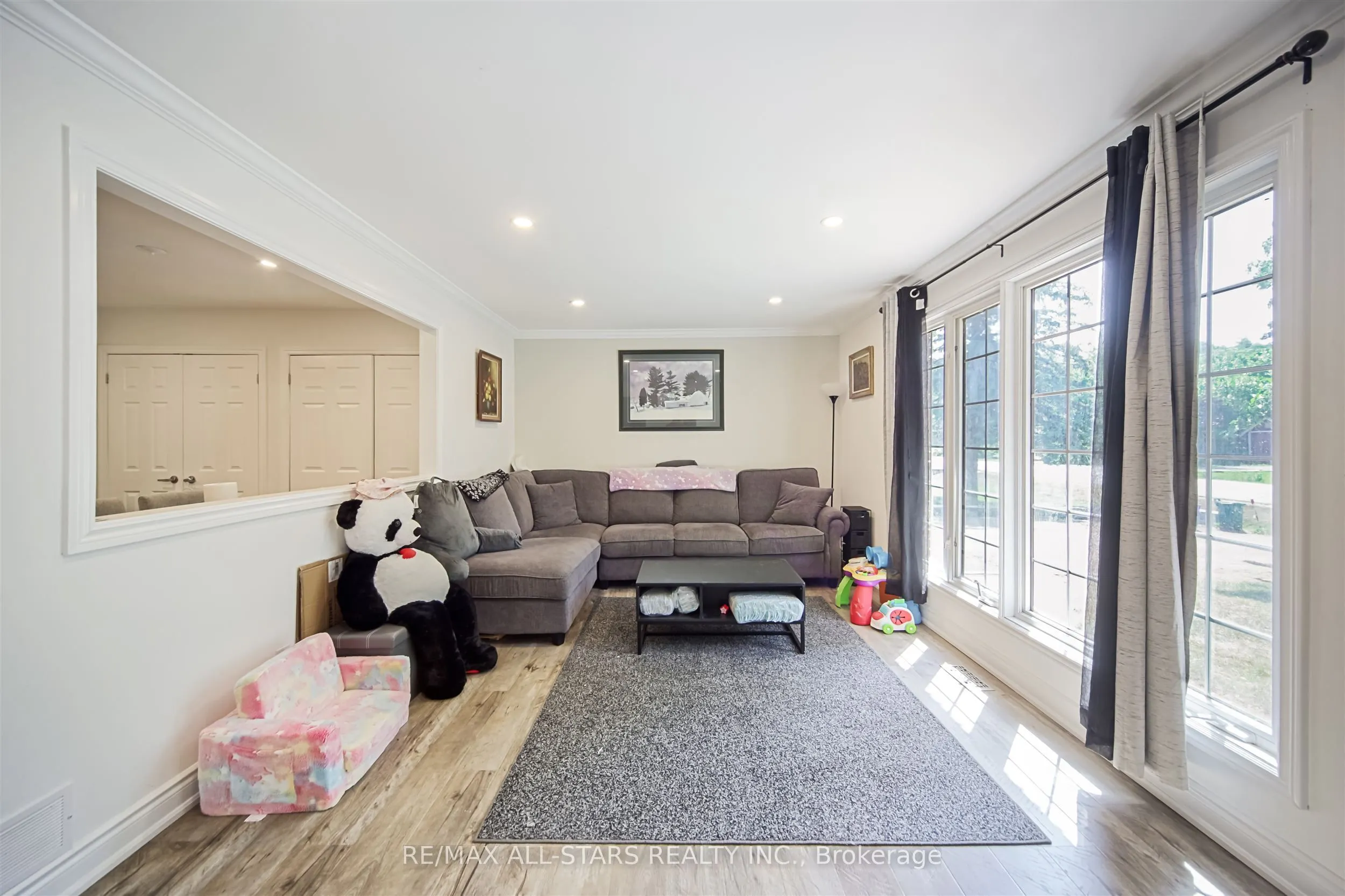 354 ADELINE Drive