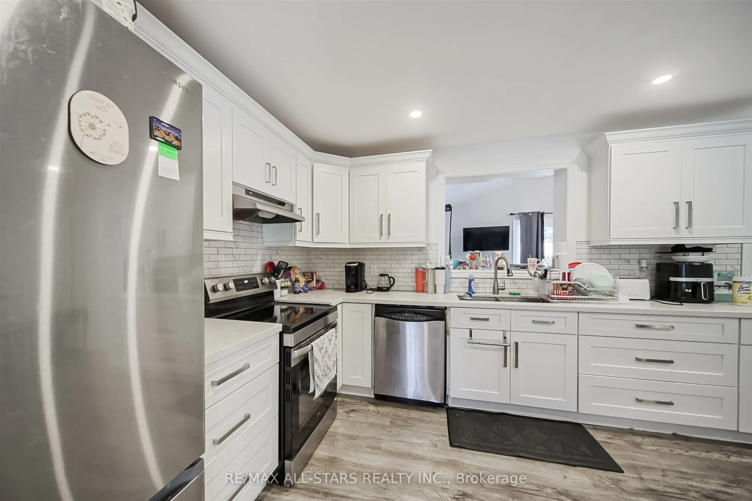 354 ADELINE Drive