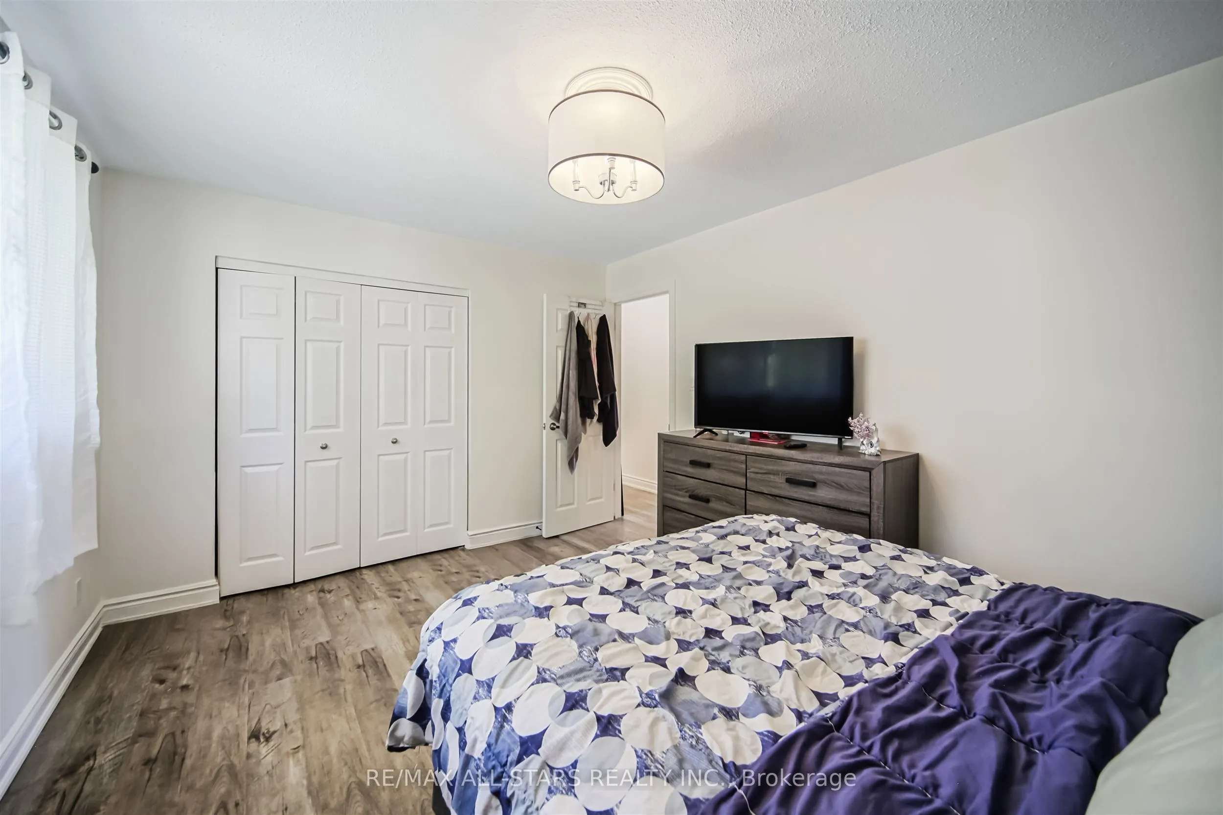 354 ADELINE Drive