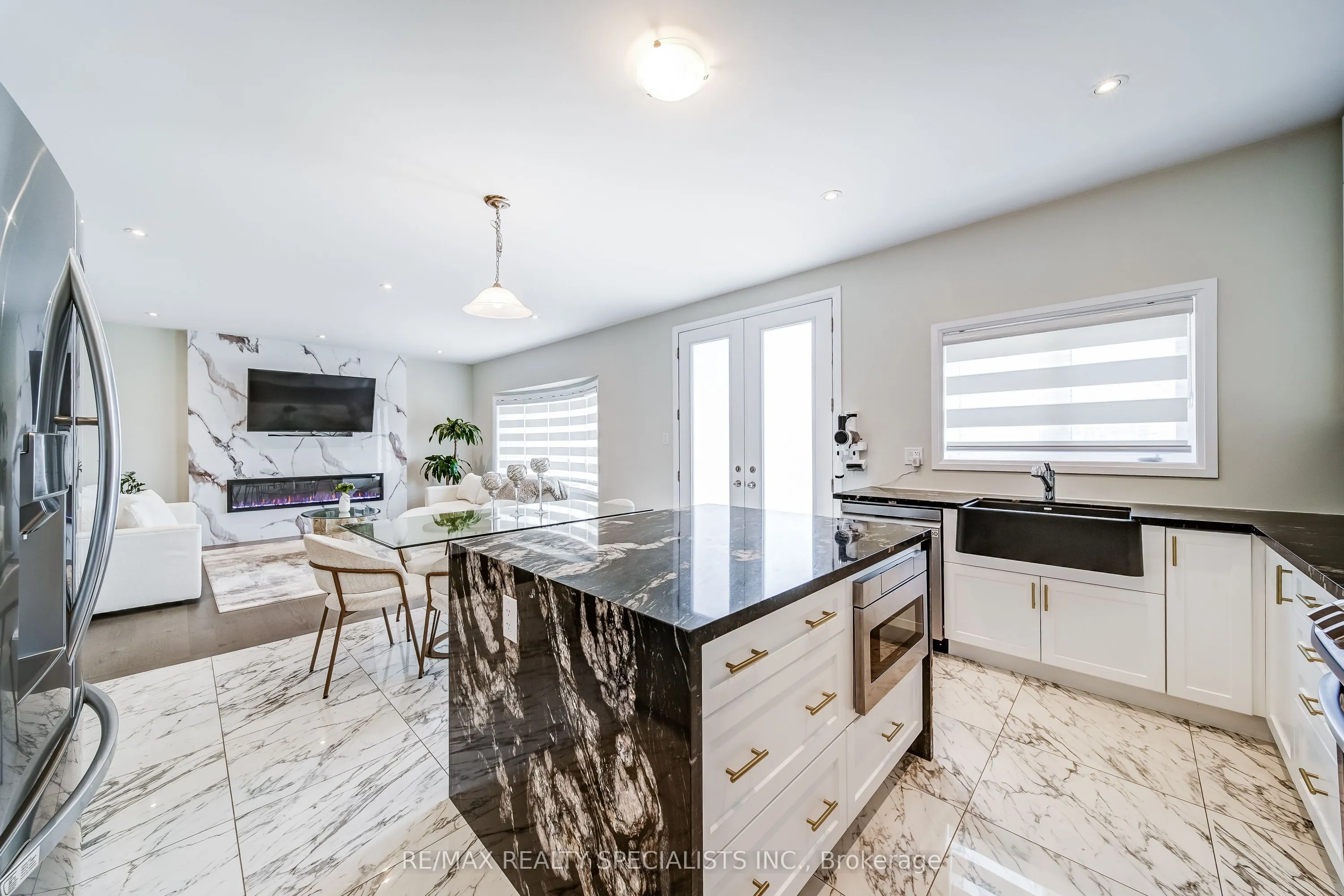 1698 Corsal Court
