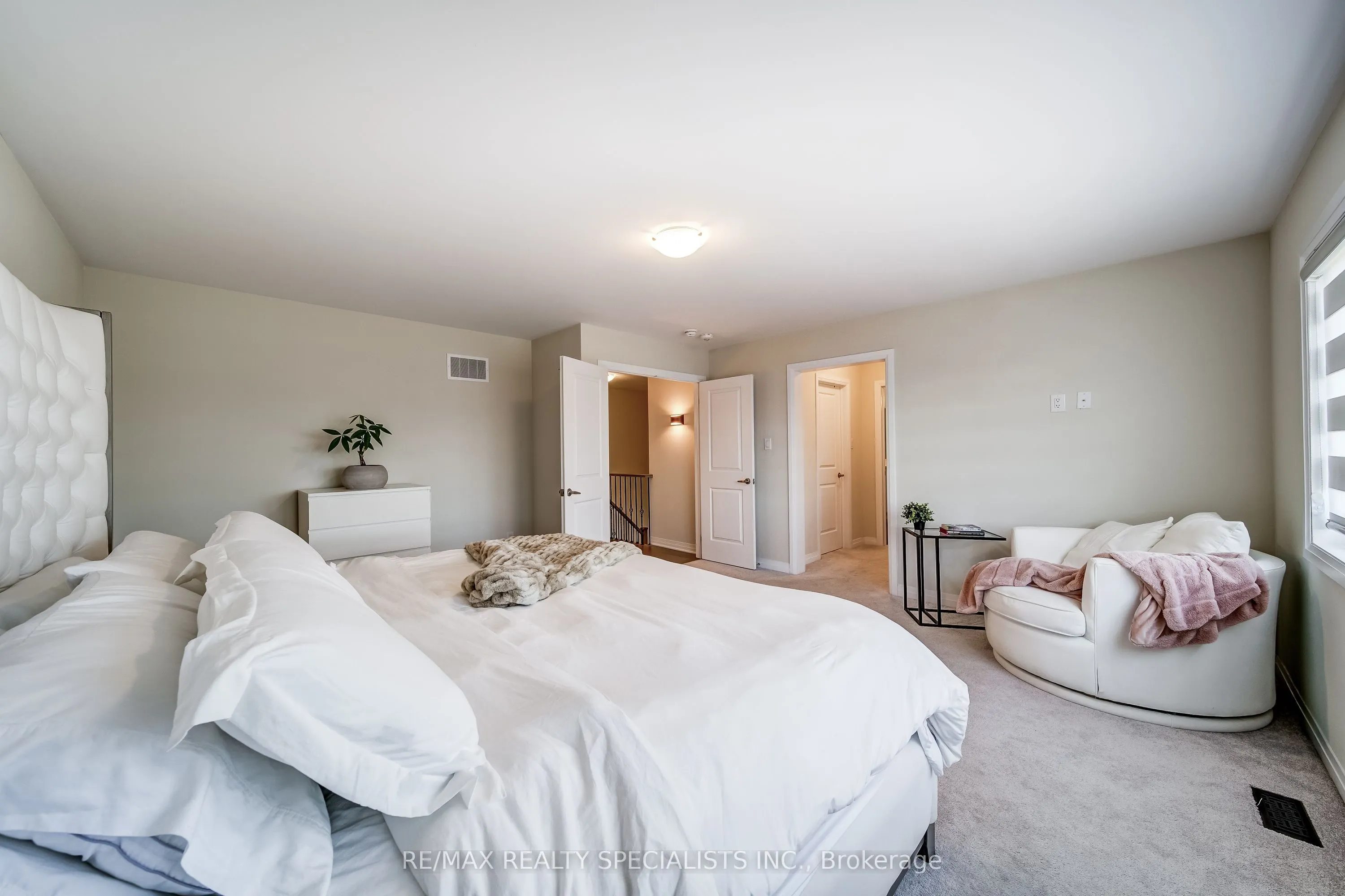 1698 Corsal Court