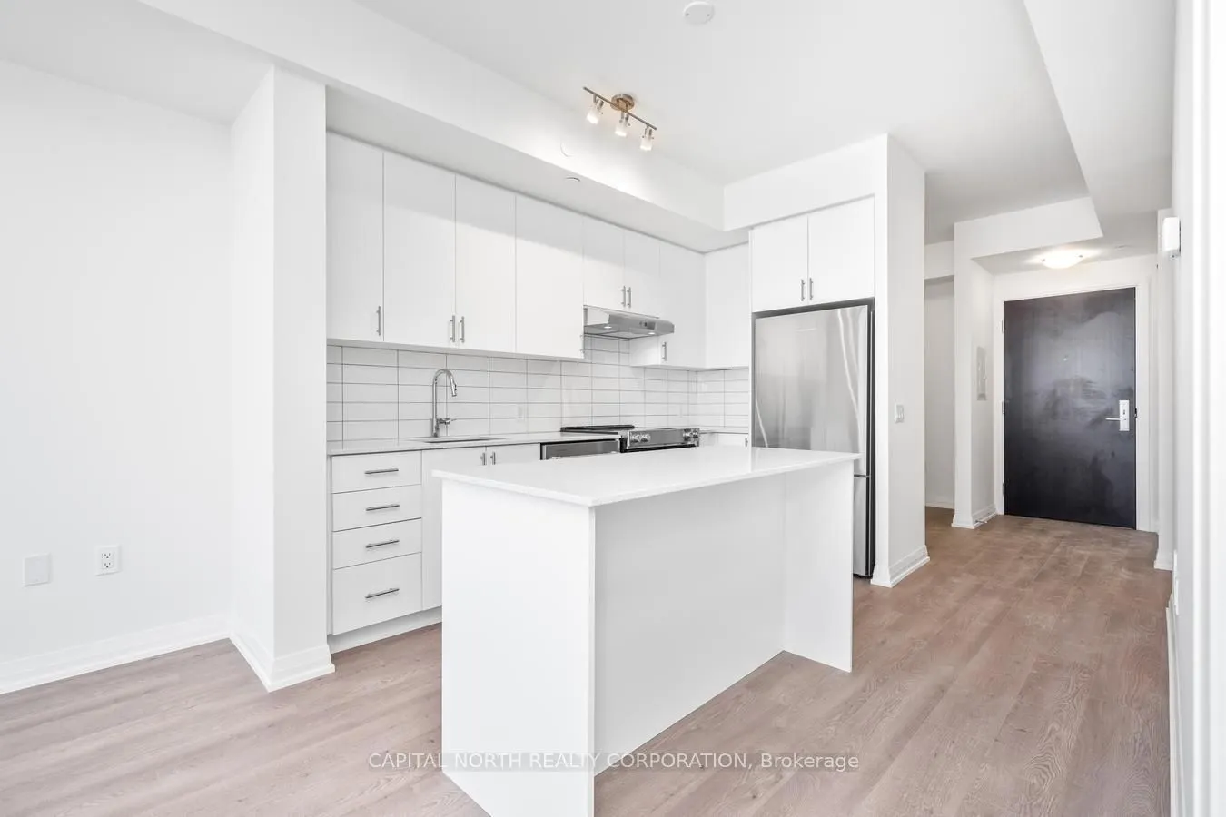 9000 Jane Street, #329