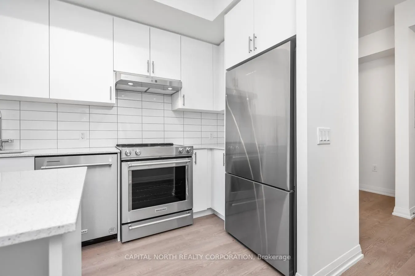 9000 Jane Street, #329