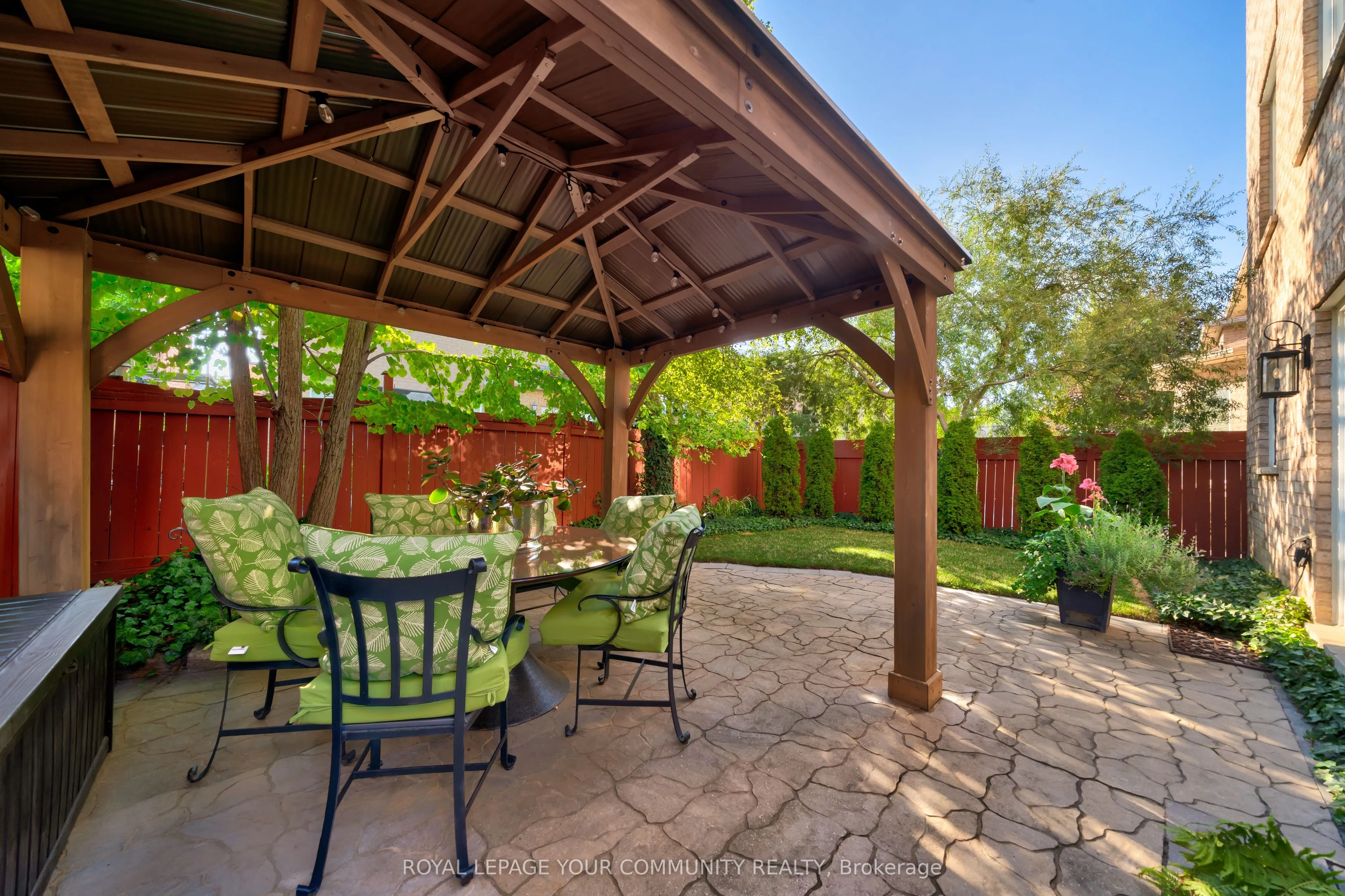 32 Wheatfield Drive