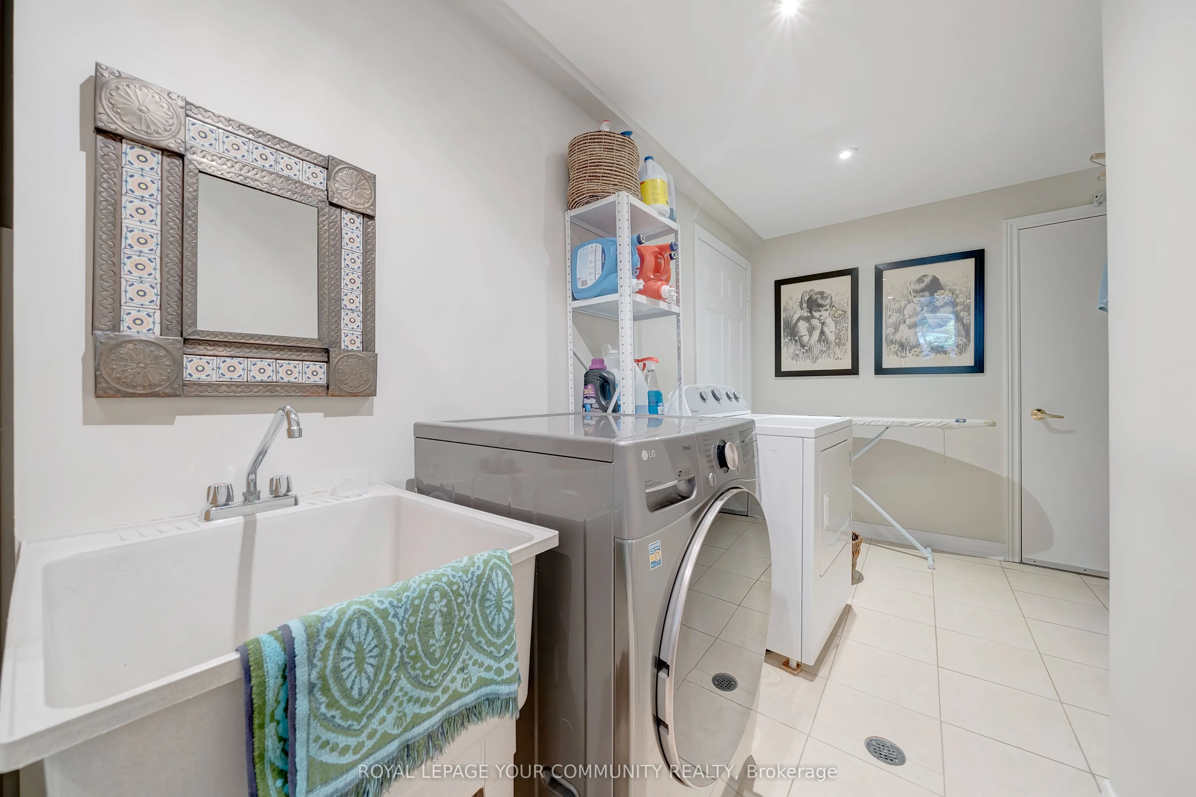 32 Wheatfield Drive