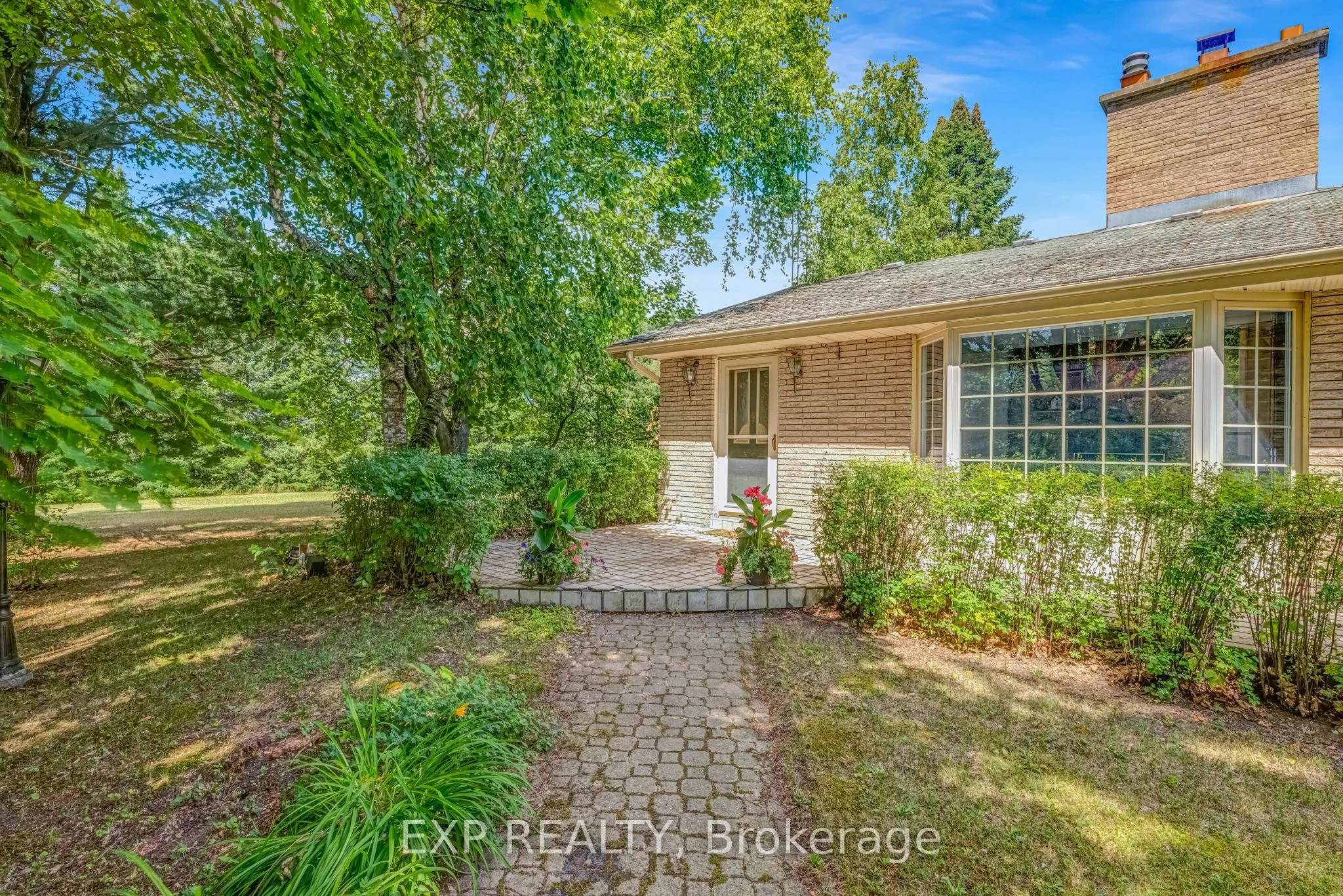3990 Mount Albert Road