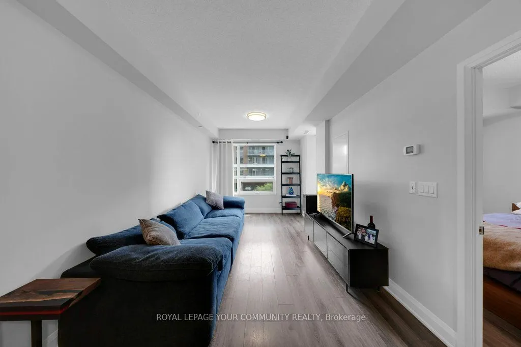 1 Uptown Drive, #202