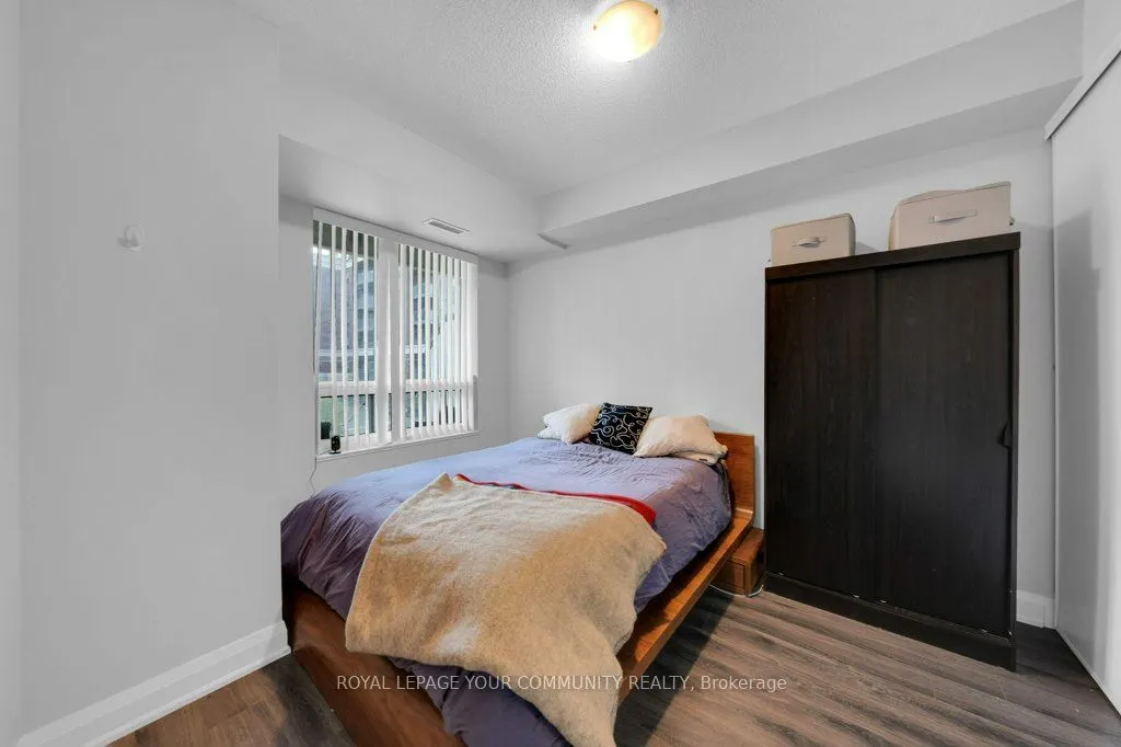 1 Uptown Drive, #202