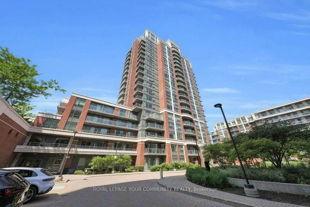 1 Uptown Drive, #202