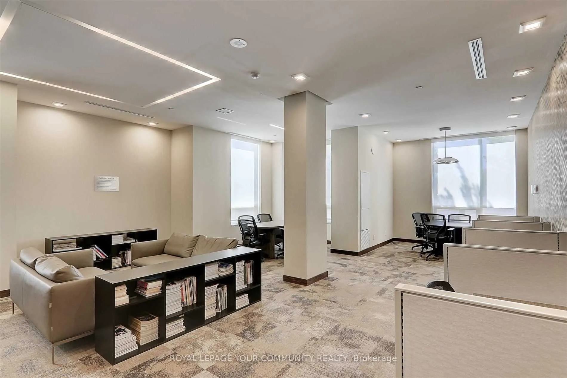 1 Uptown Drive, #202