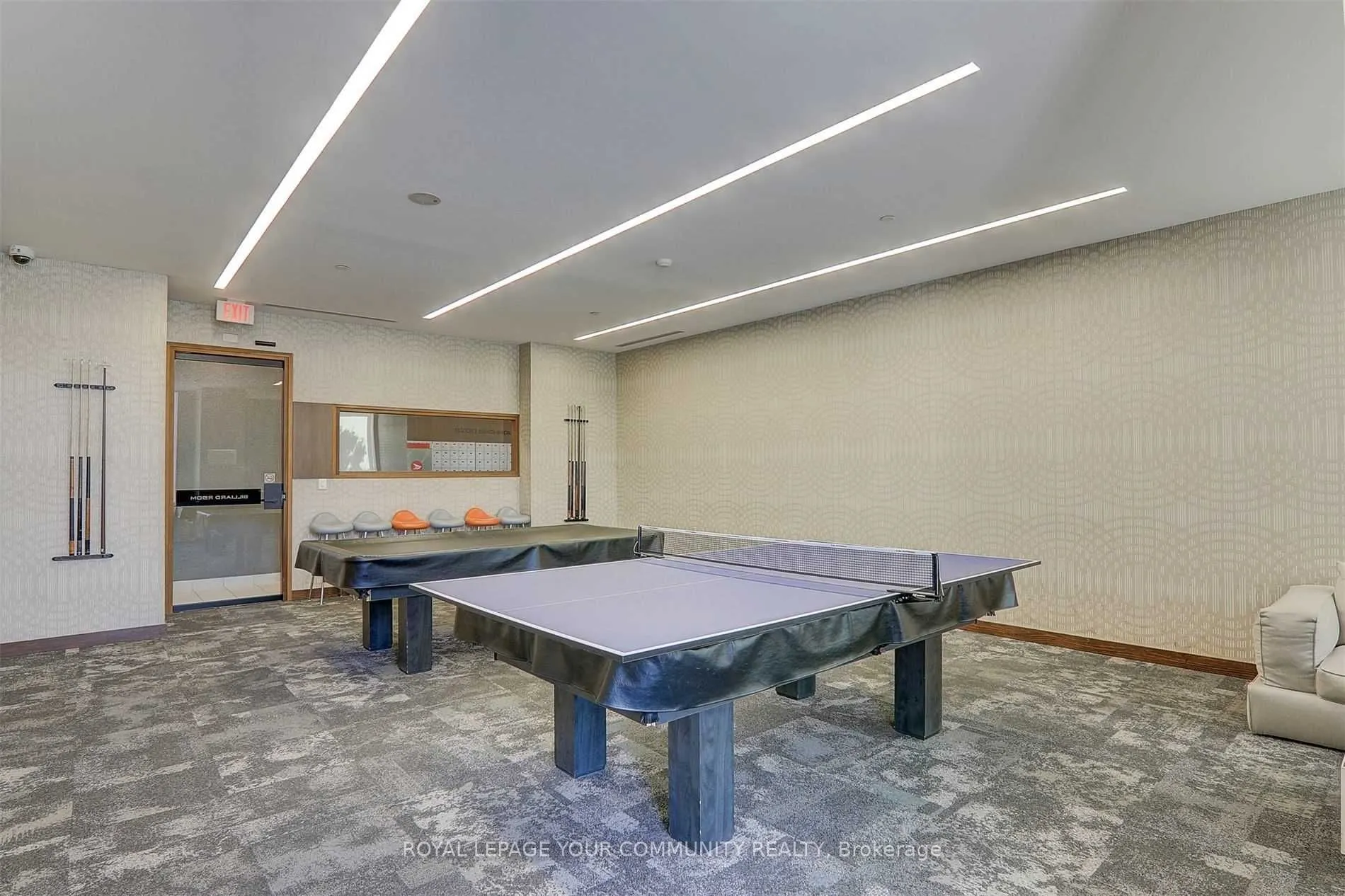 1 Uptown Drive, #202