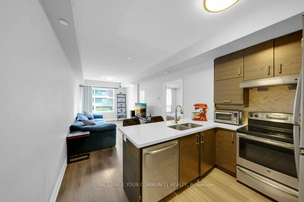 1 Uptown Drive, #202