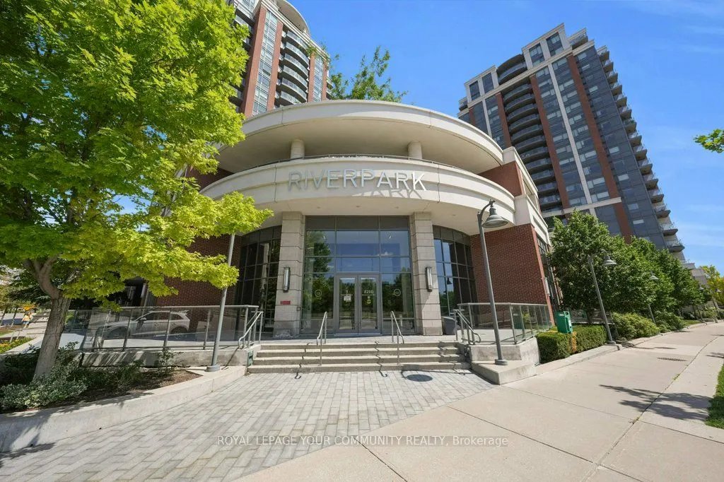 1 Uptown Drive, #202