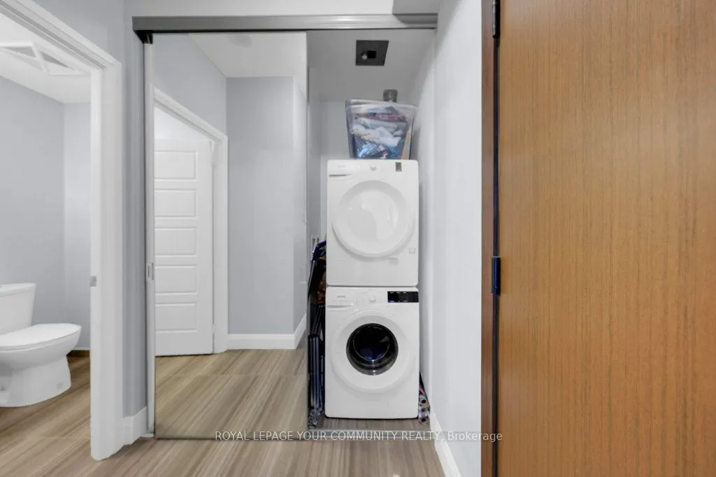 1 Uptown Drive, #202