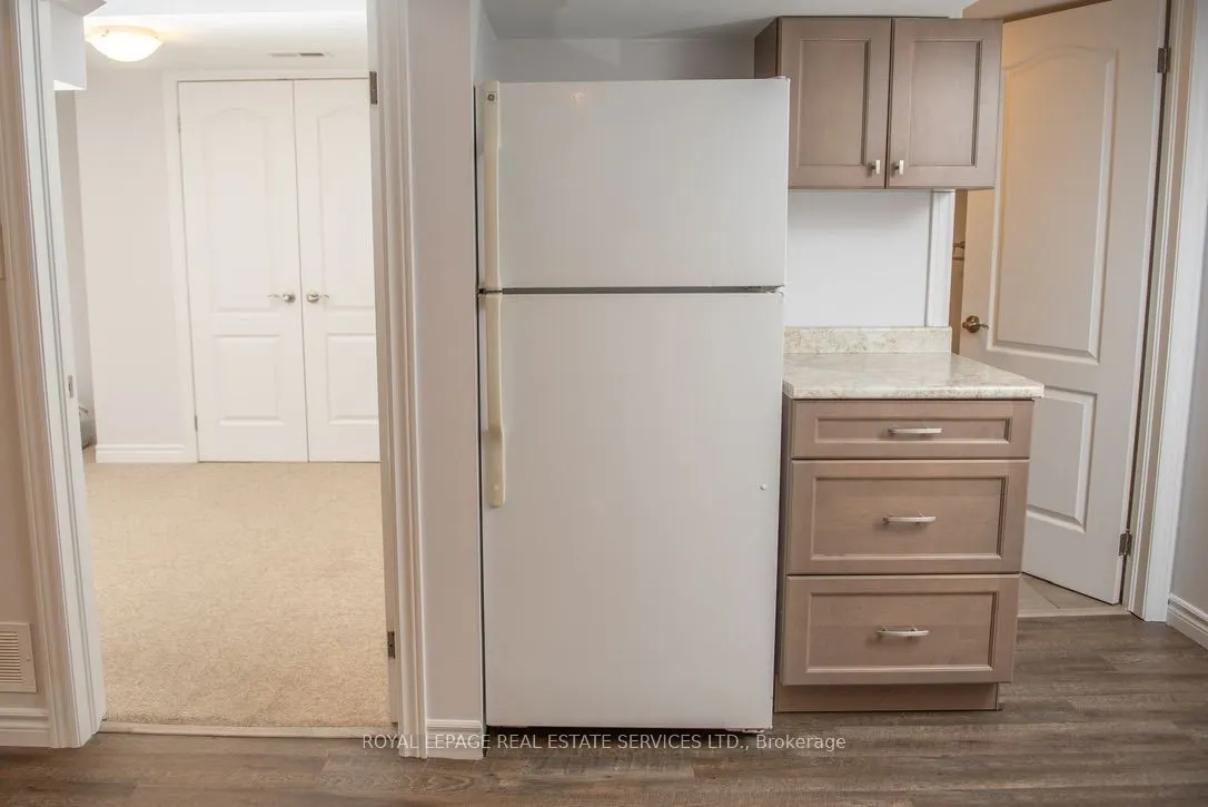5 Maple Court, #Lower Level