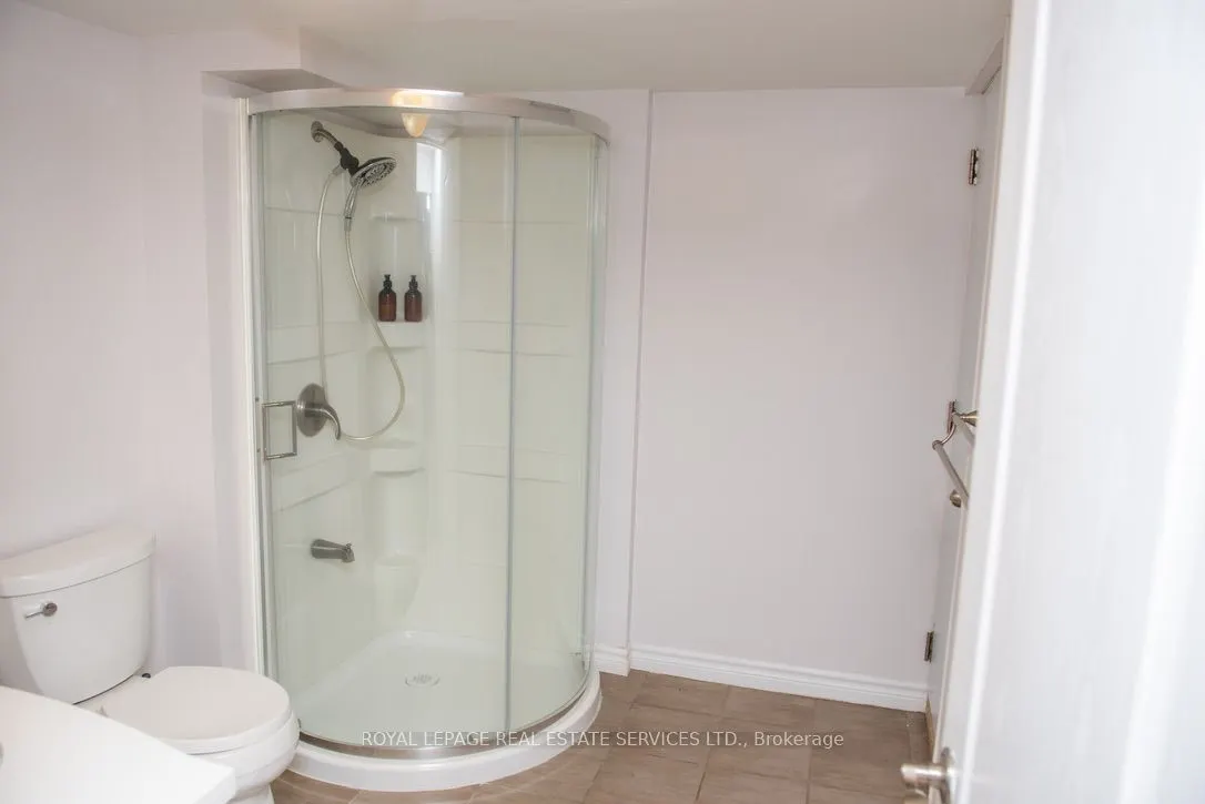 5 Maple Court, #Lower Level
