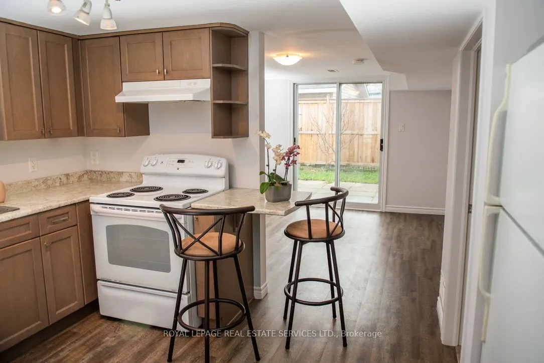 5 Maple Court, #Lower Level