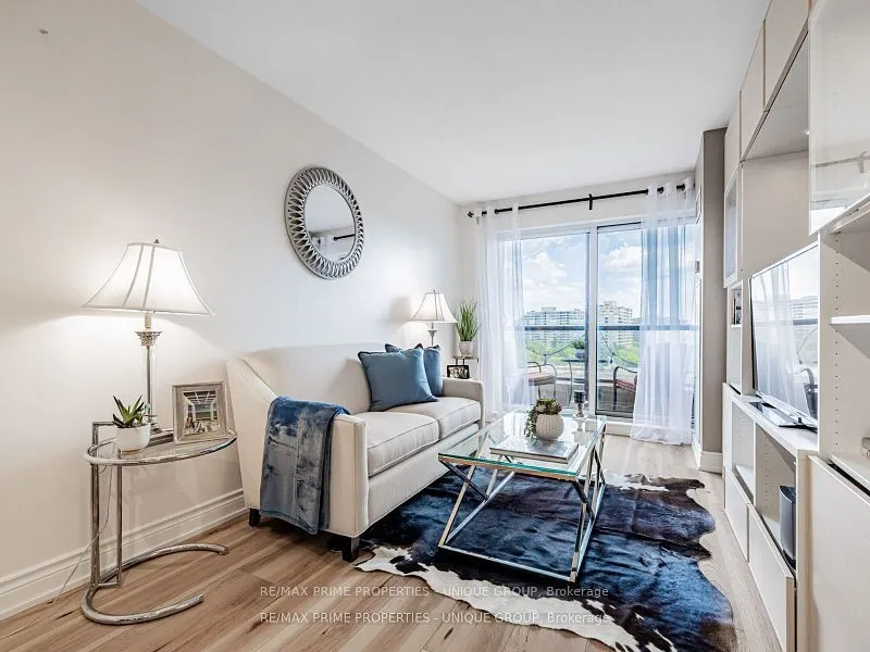 18 Harding Boulevard, #709