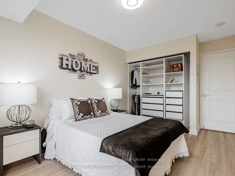 18 Harding Boulevard, #709
