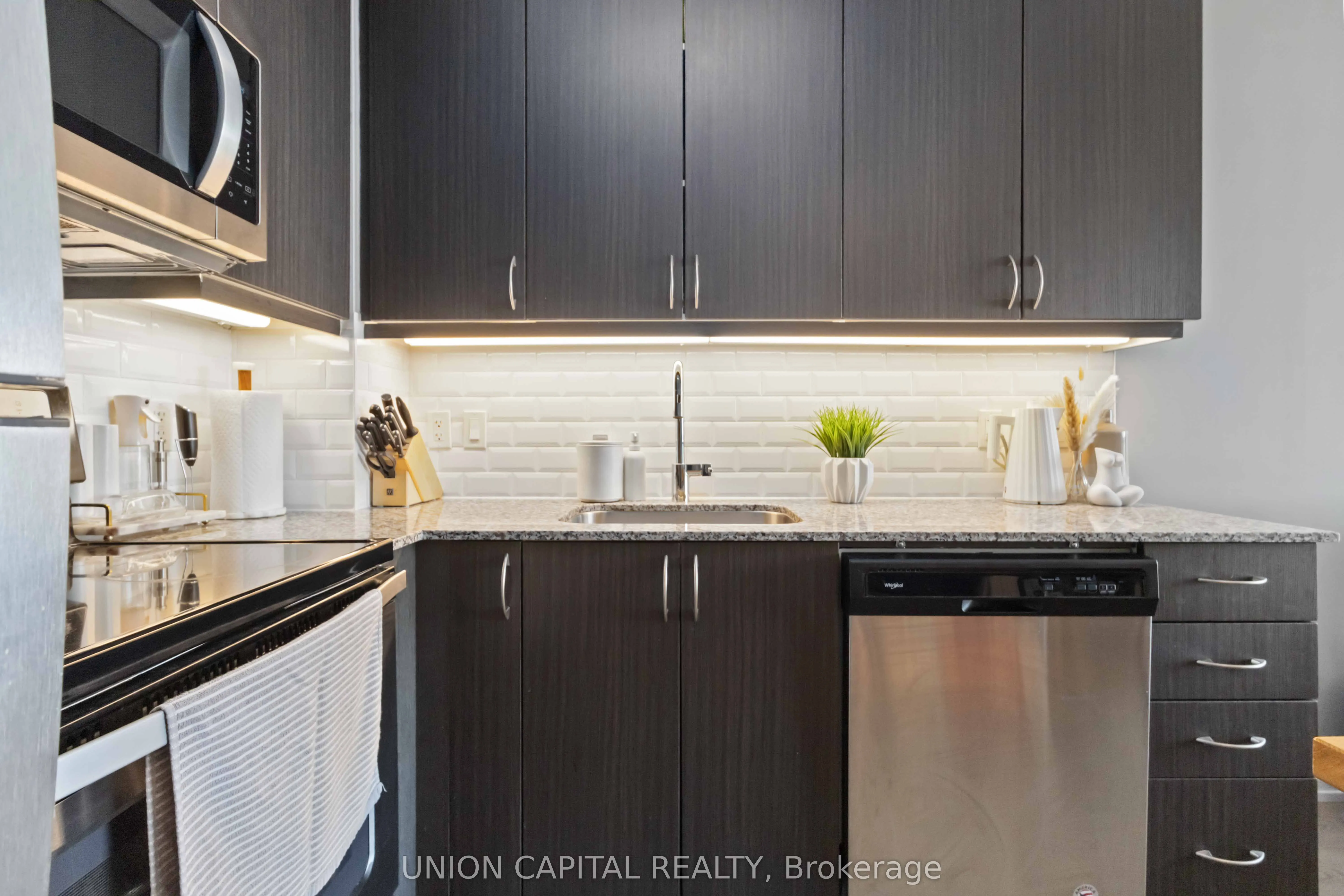 9560 Markham Road, #512