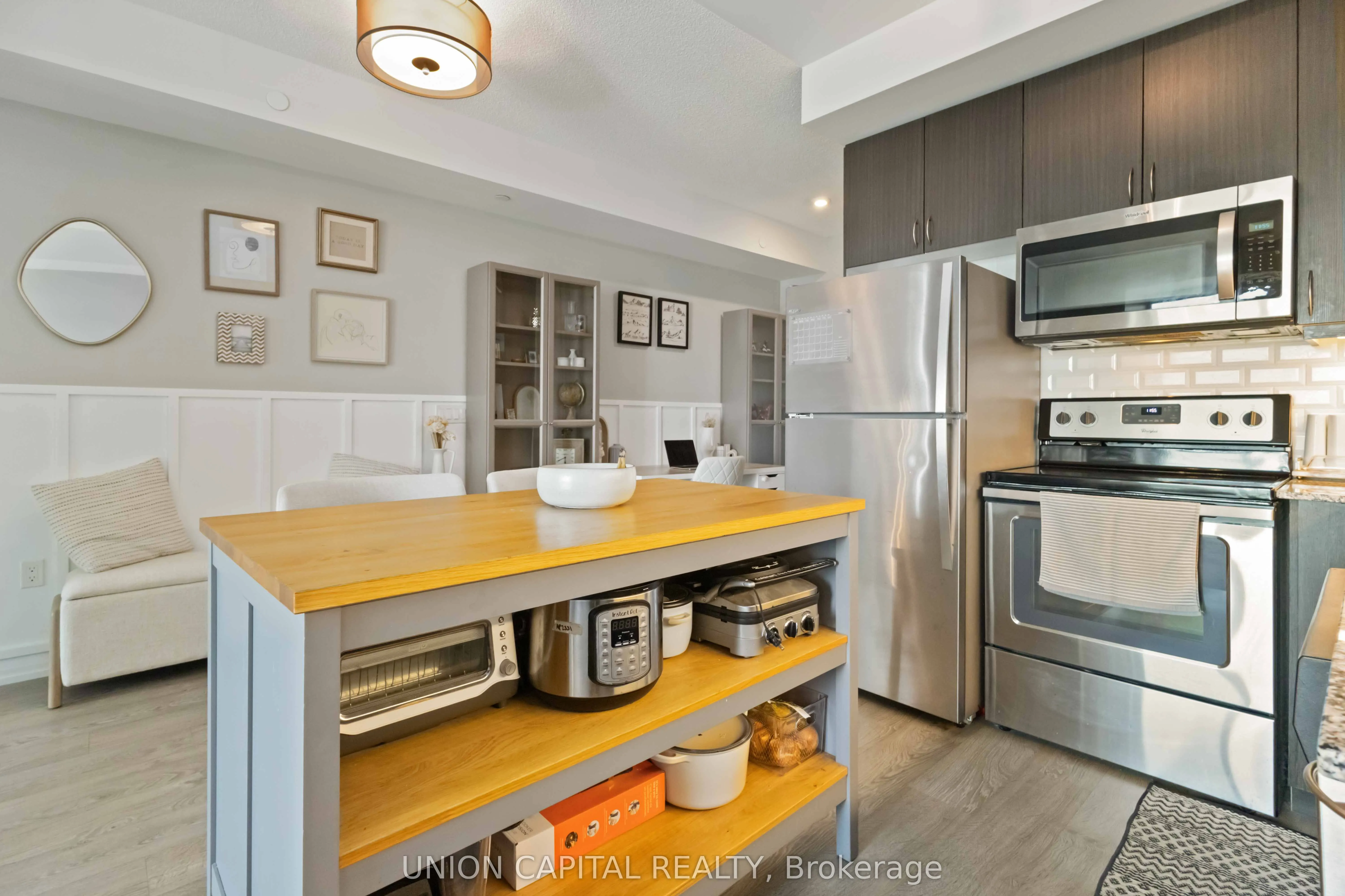 9560 Markham Road, #512