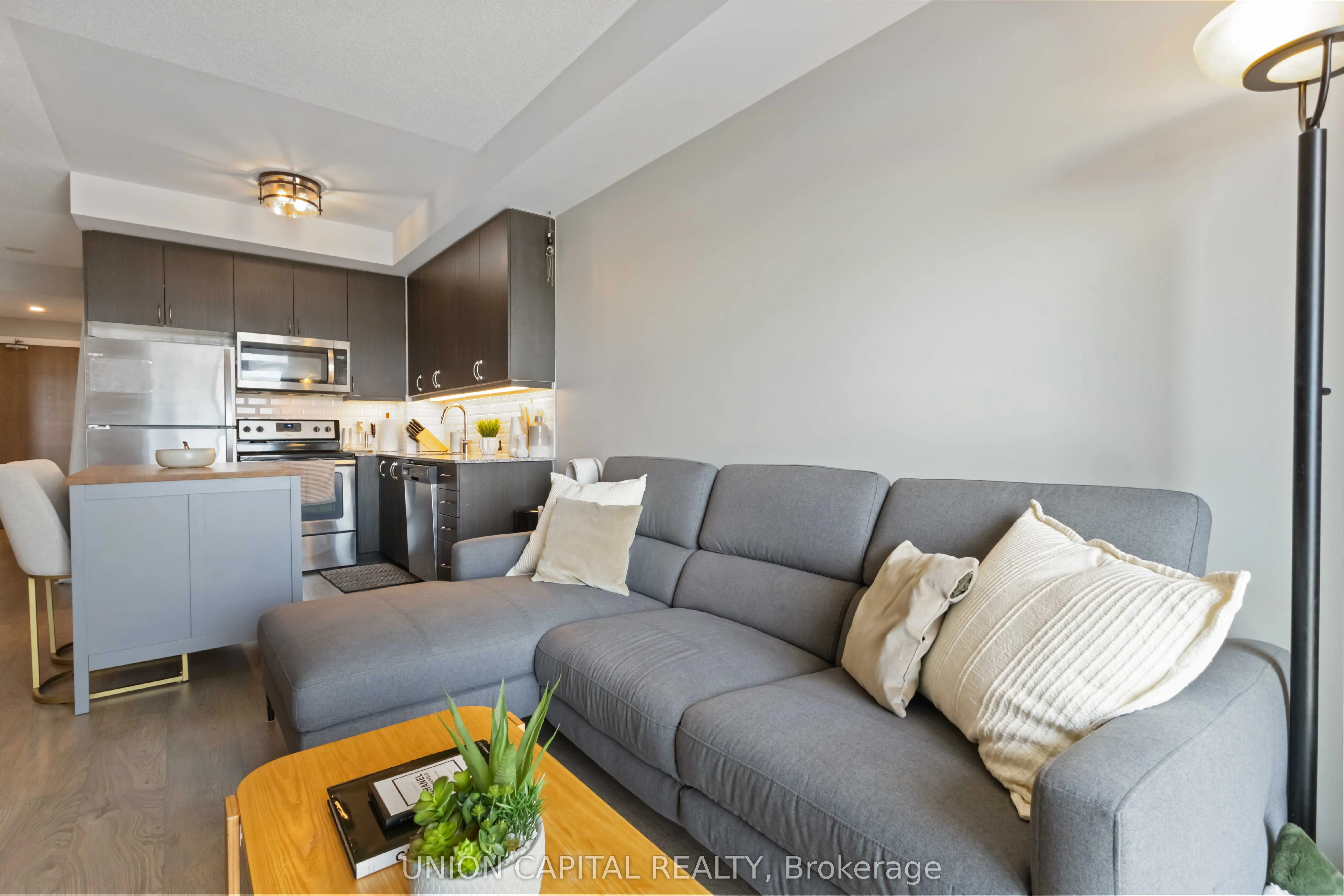 9560 Markham Road, #512
