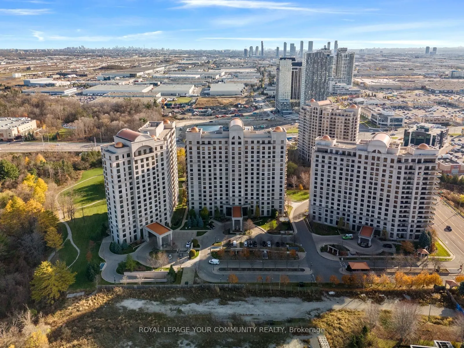 9245 Jane Street, #402