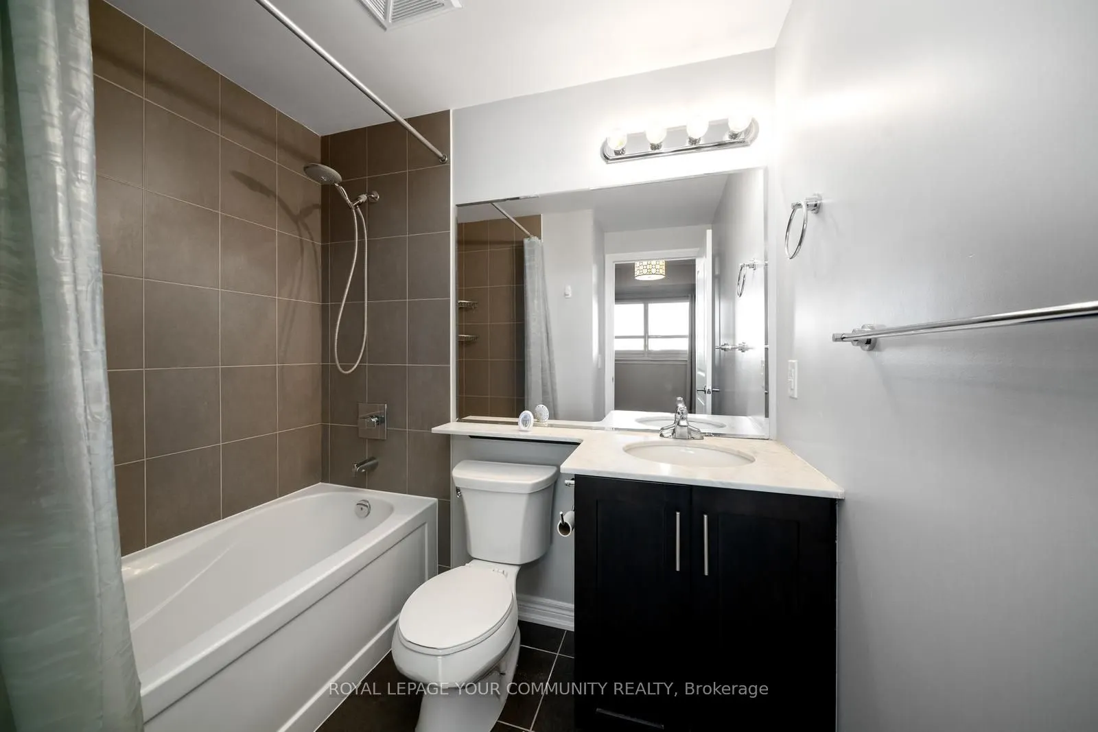 9245 Jane Street, #402