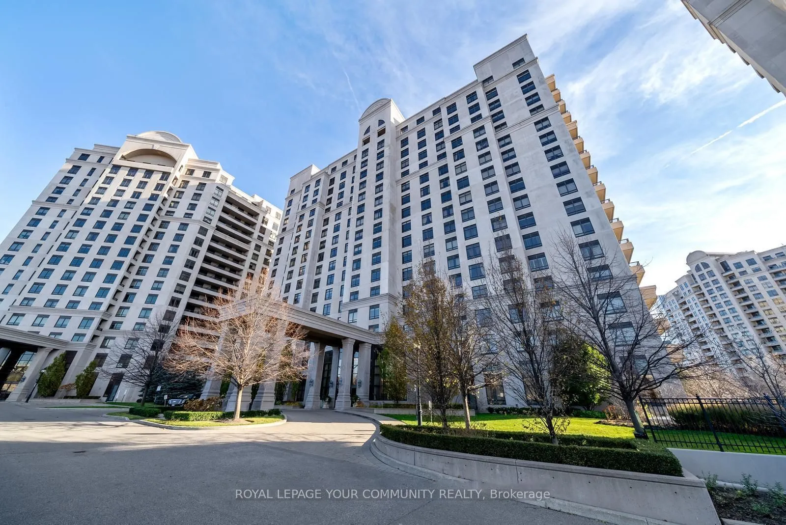9245 Jane Street, #402