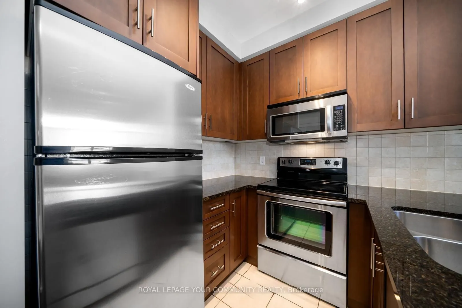 9245 Jane Street, #402