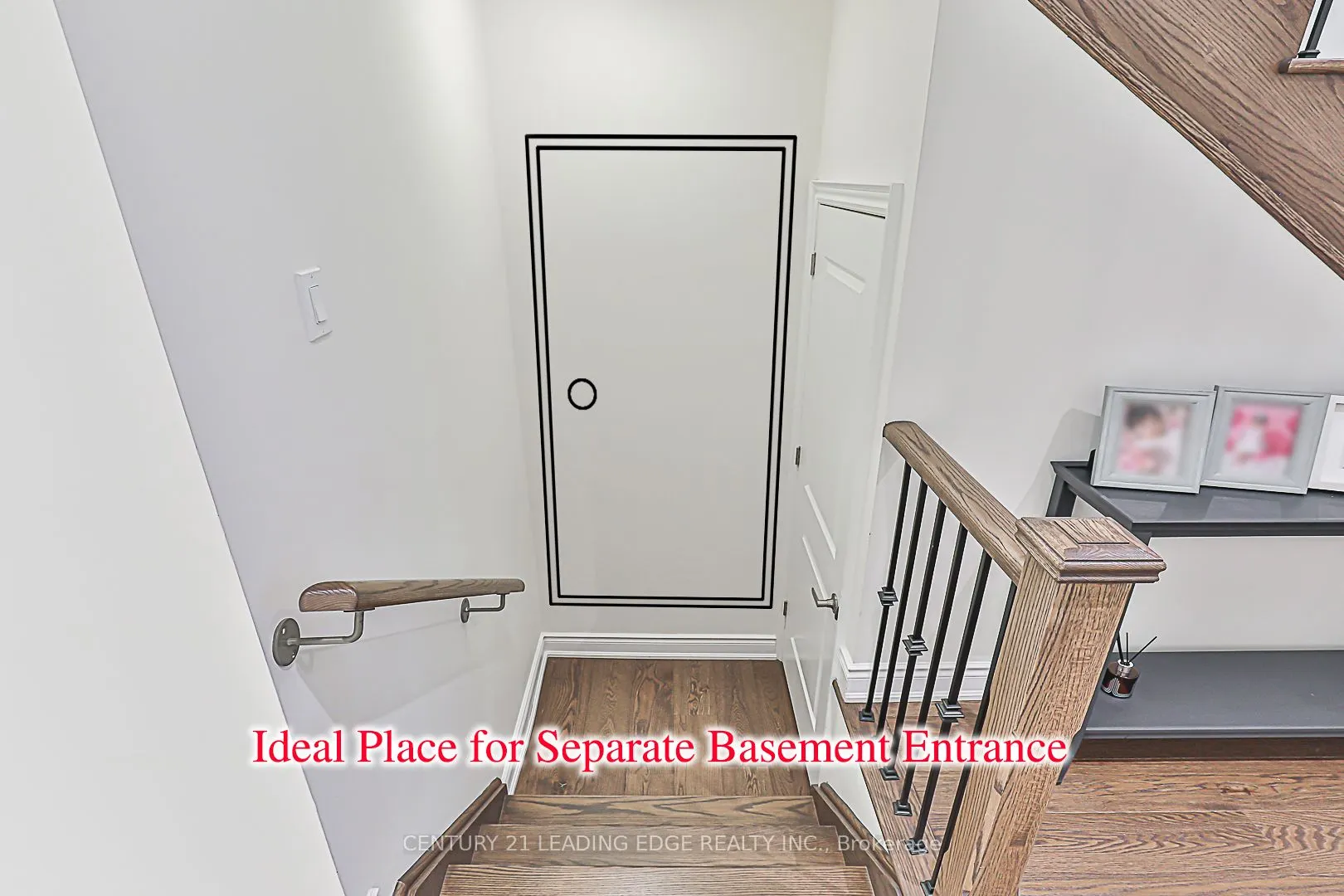 541 New England Court