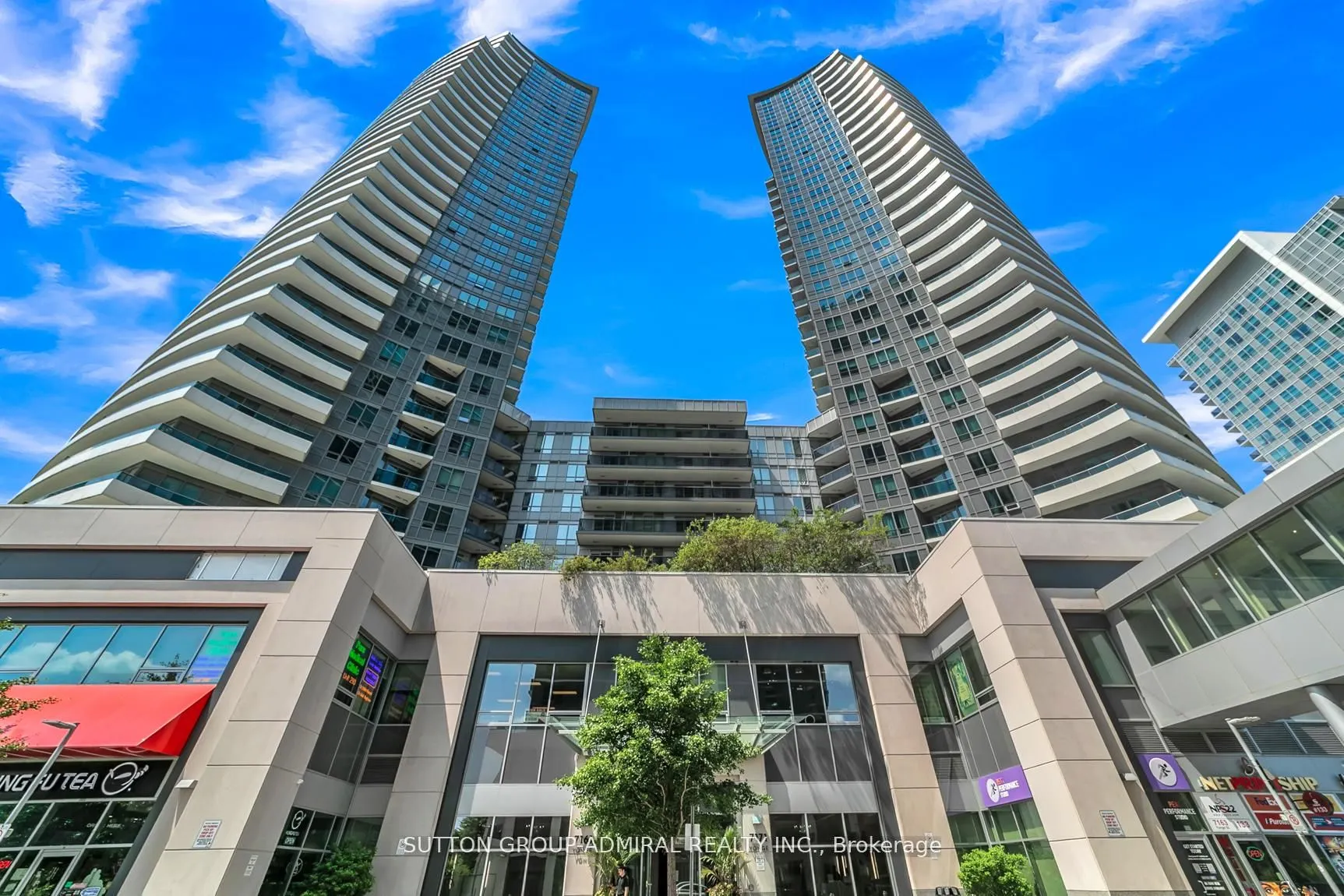 7161 Yonge Street, #2525