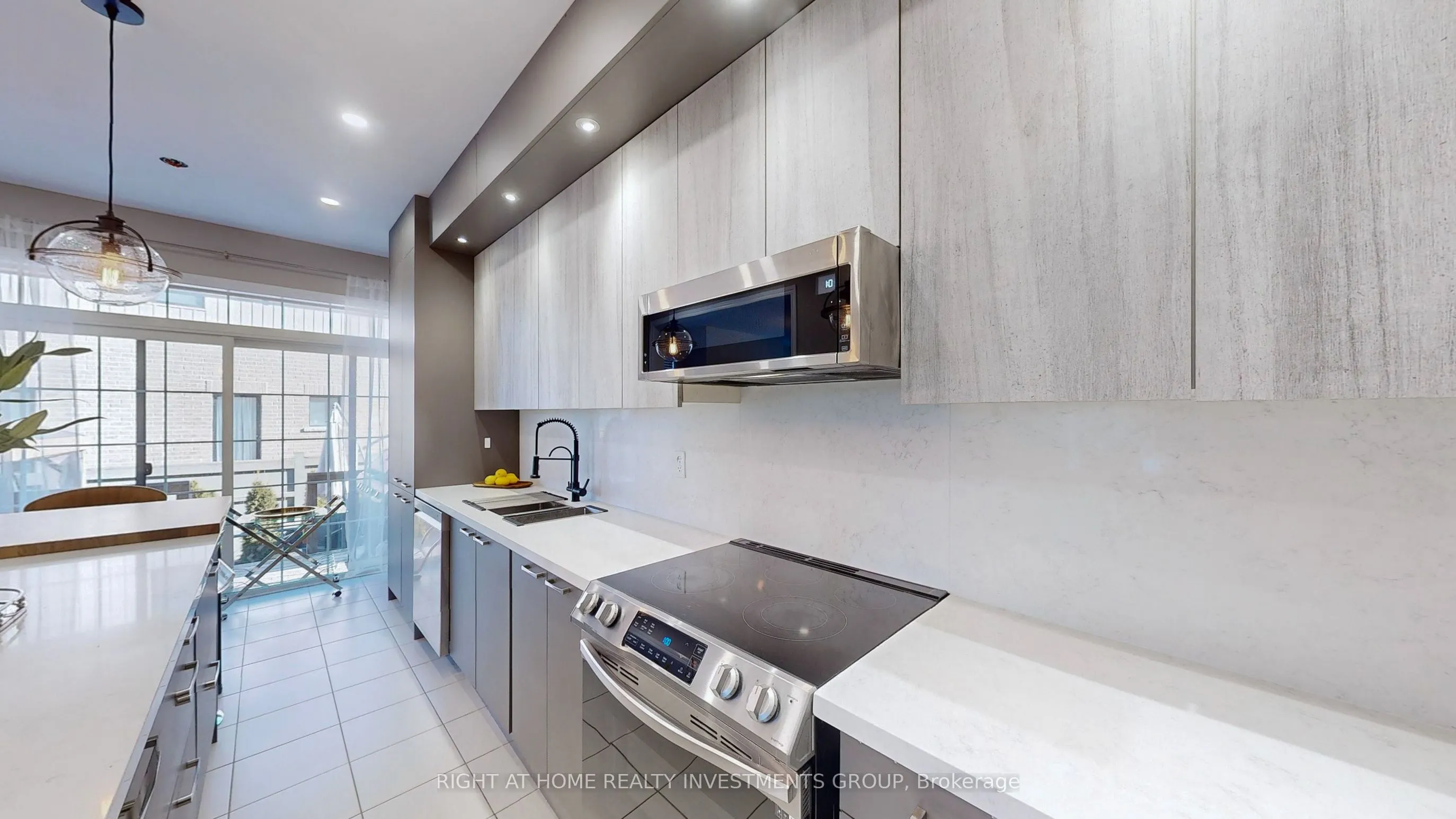 3 Leaden Hall Drive