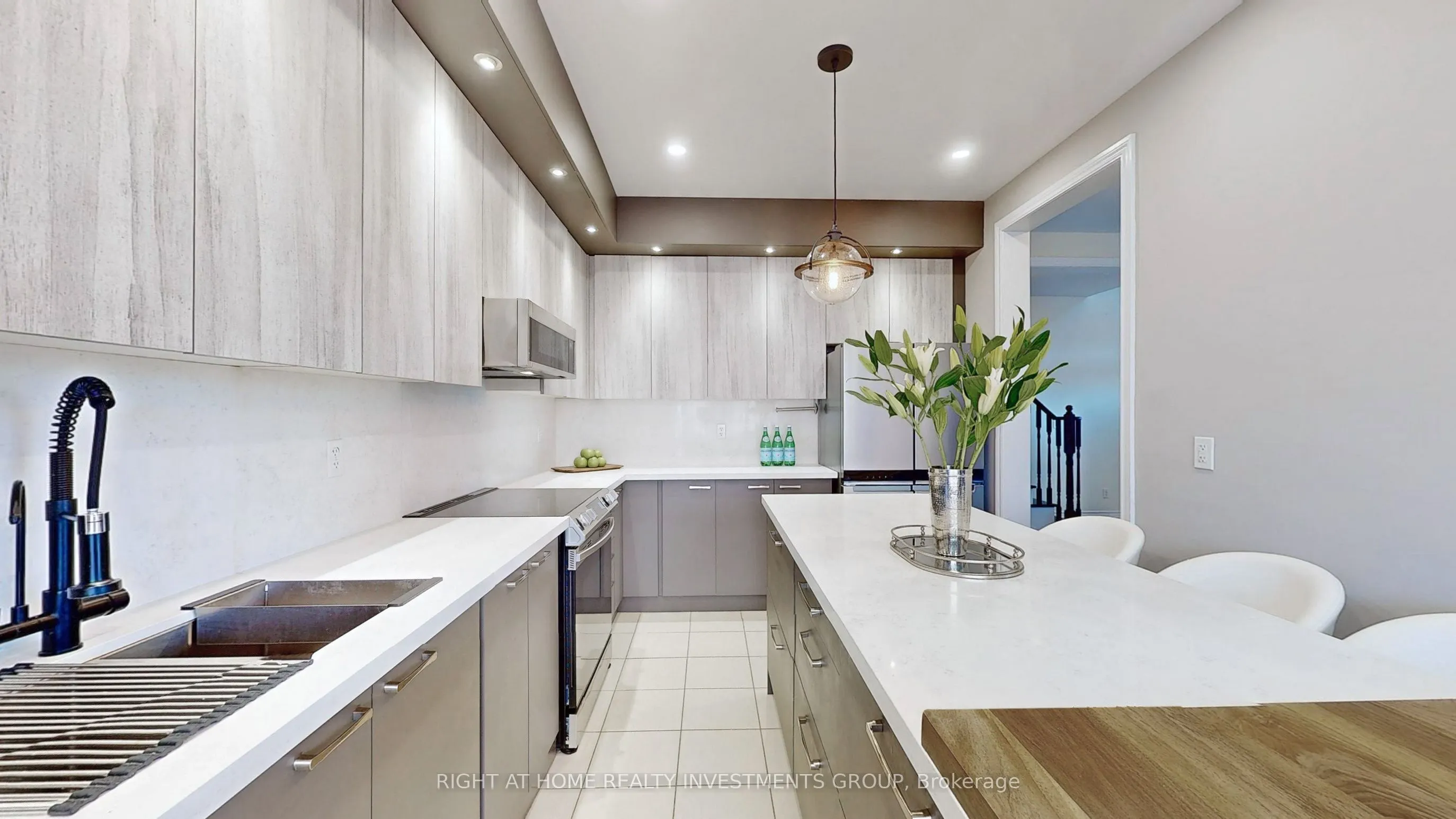 3 Leaden Hall Drive